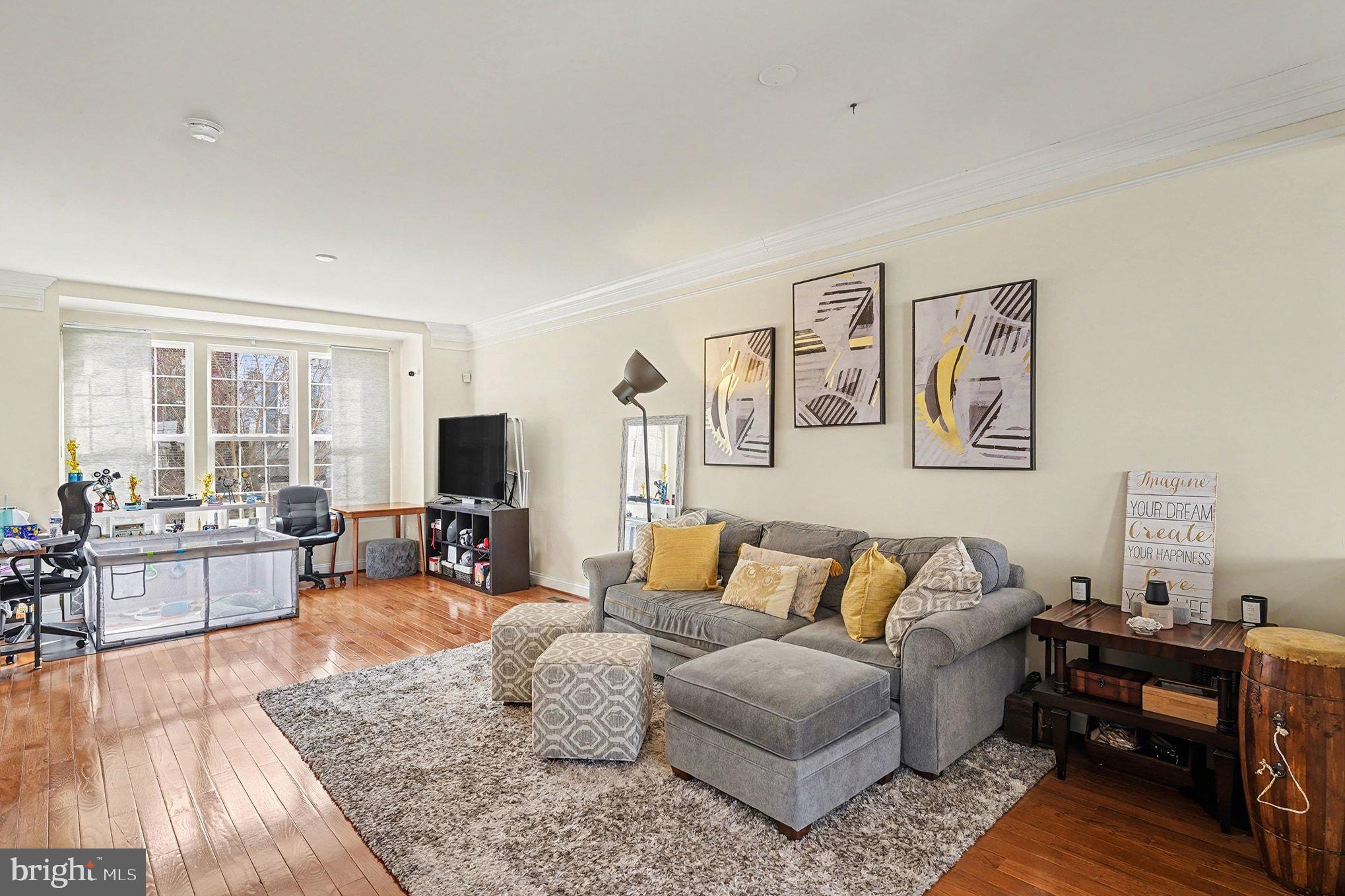 TRIANGLE HIGHLANDS CONDO - Residential