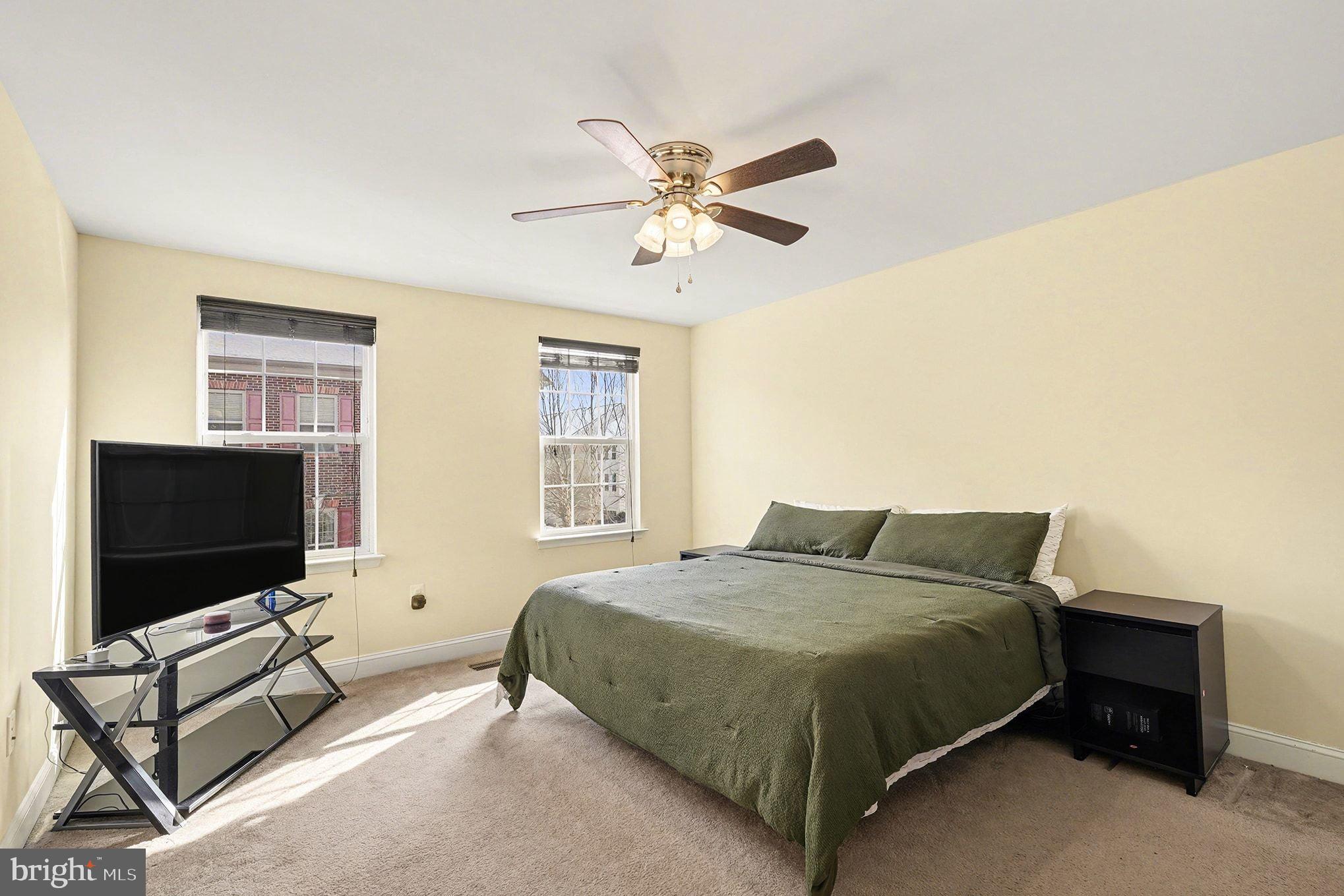 TRIANGLE HIGHLANDS CONDO - Residential