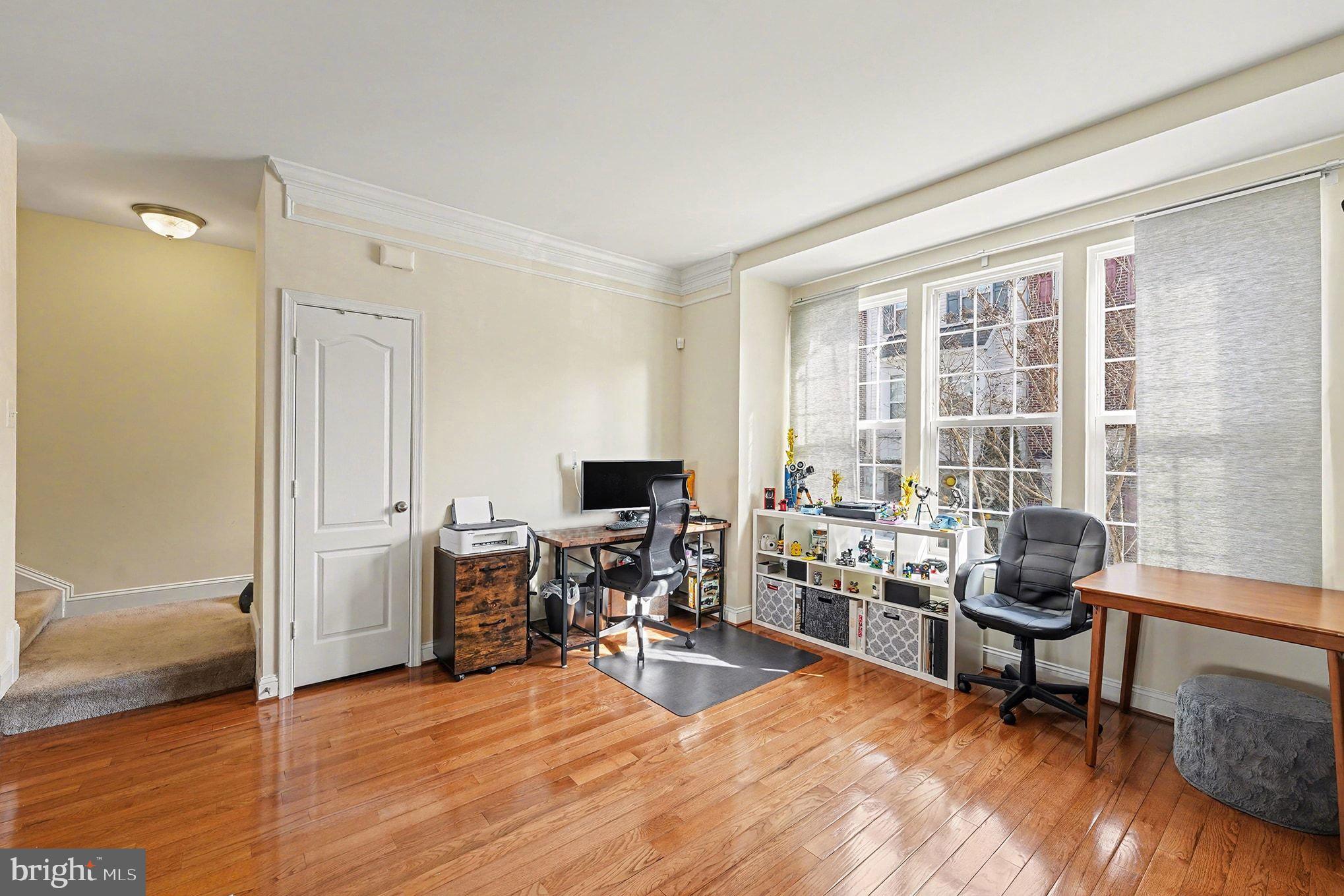 TRIANGLE HIGHLANDS CONDO - Residential