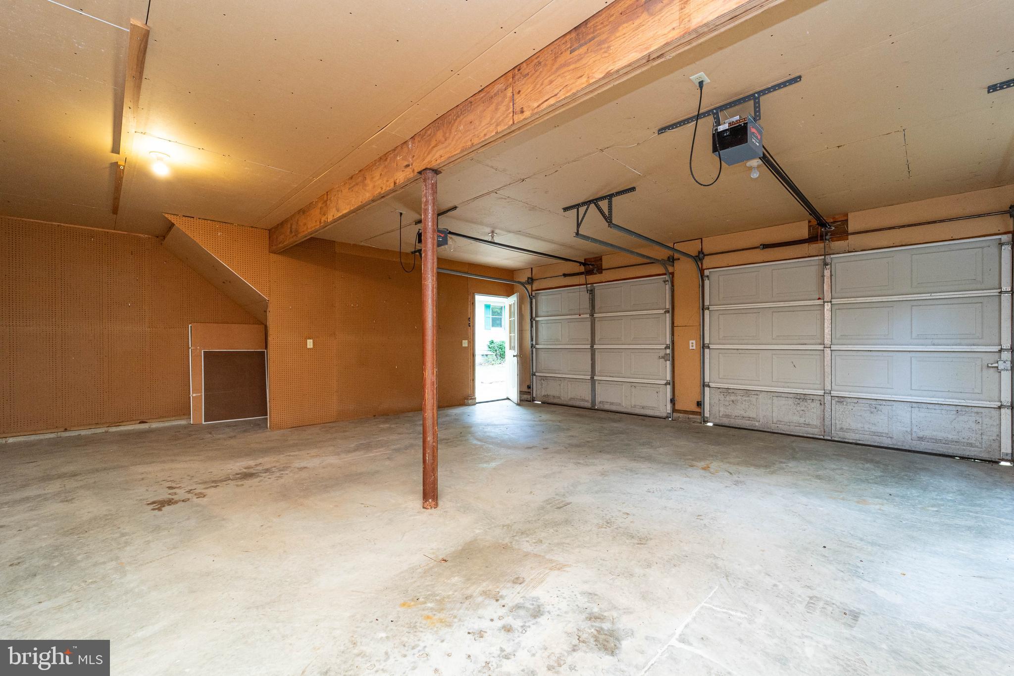 CHESAPEAKE LANDING - Residential