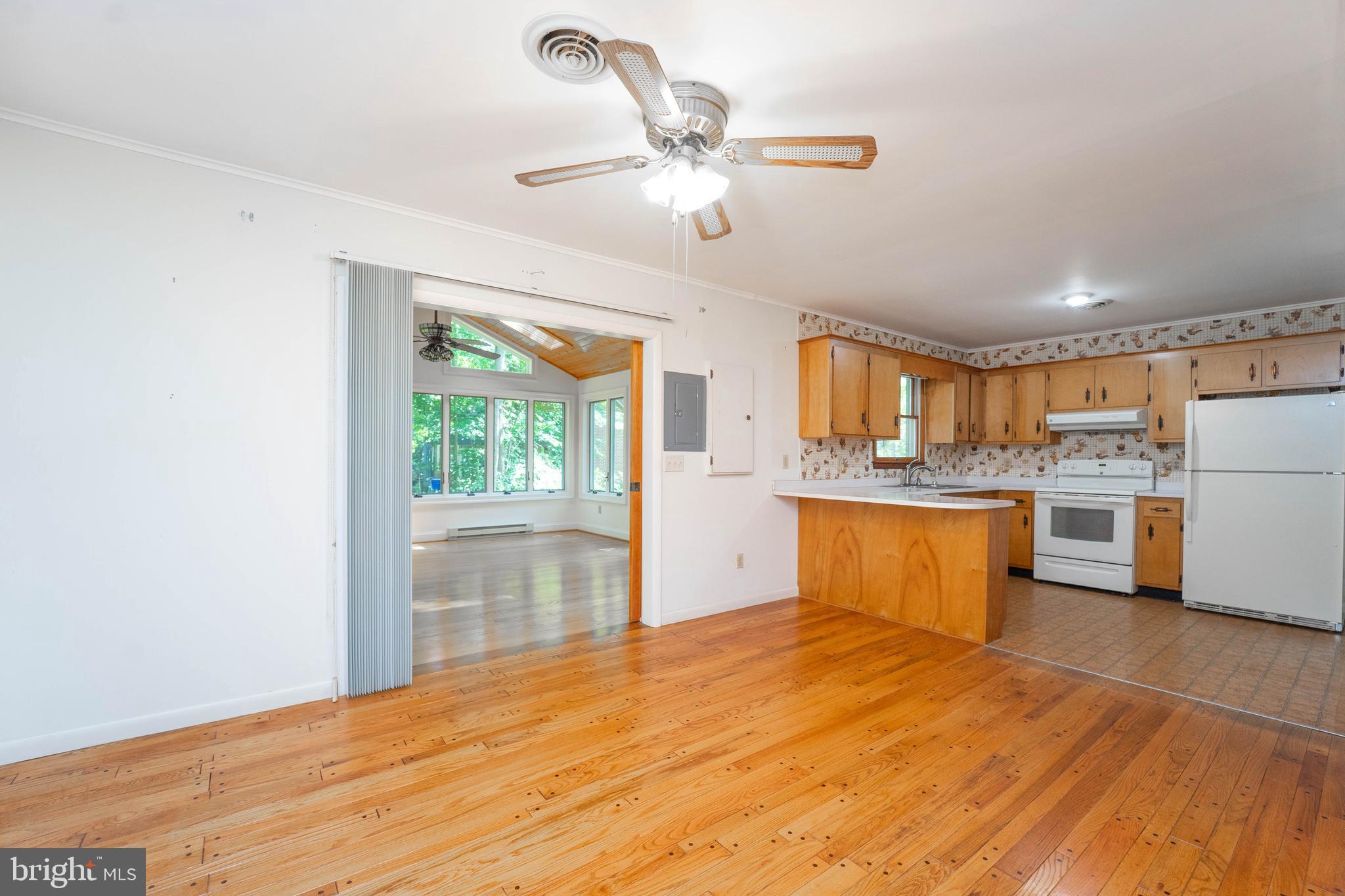 CHESAPEAKE LANDING - Residential