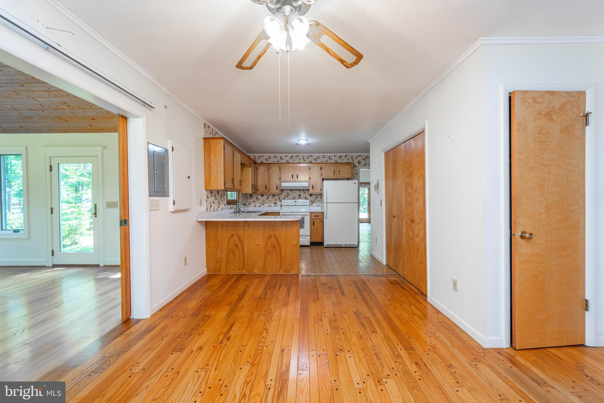 CHESAPEAKE LANDING - Residential