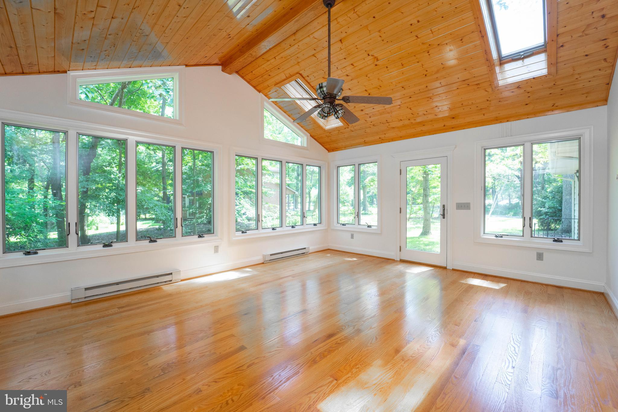 CHESAPEAKE LANDING - Residential