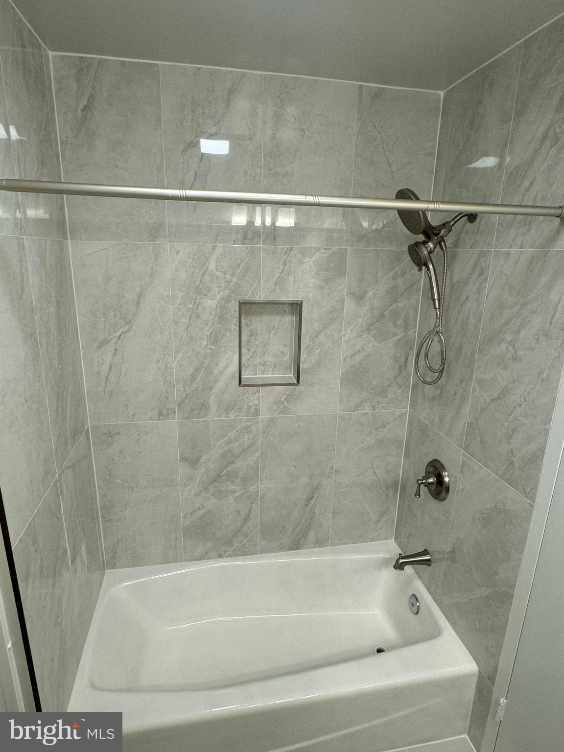 BREN MAR PARK - Residential Lease