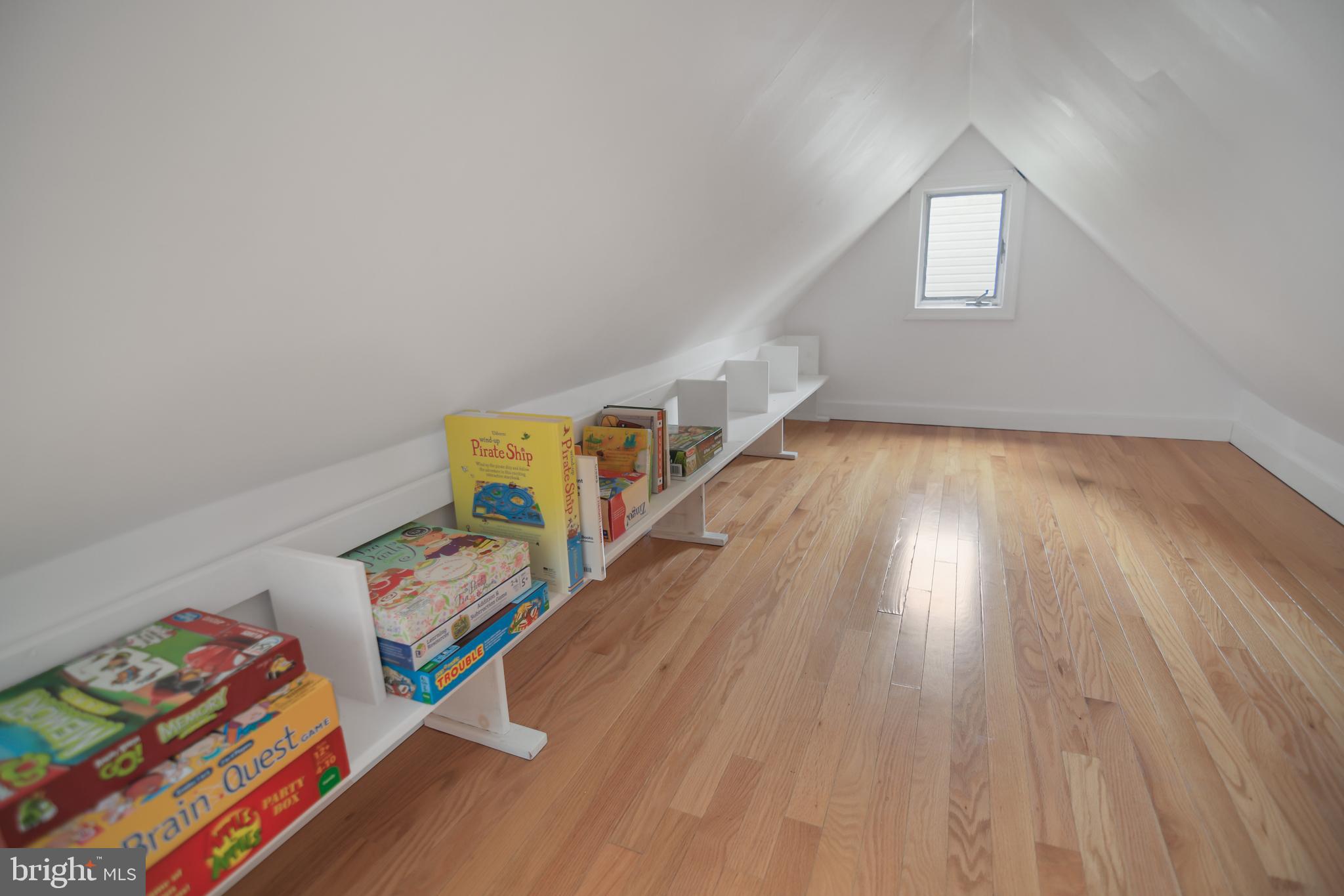 WILSHIRE - Residential Lease