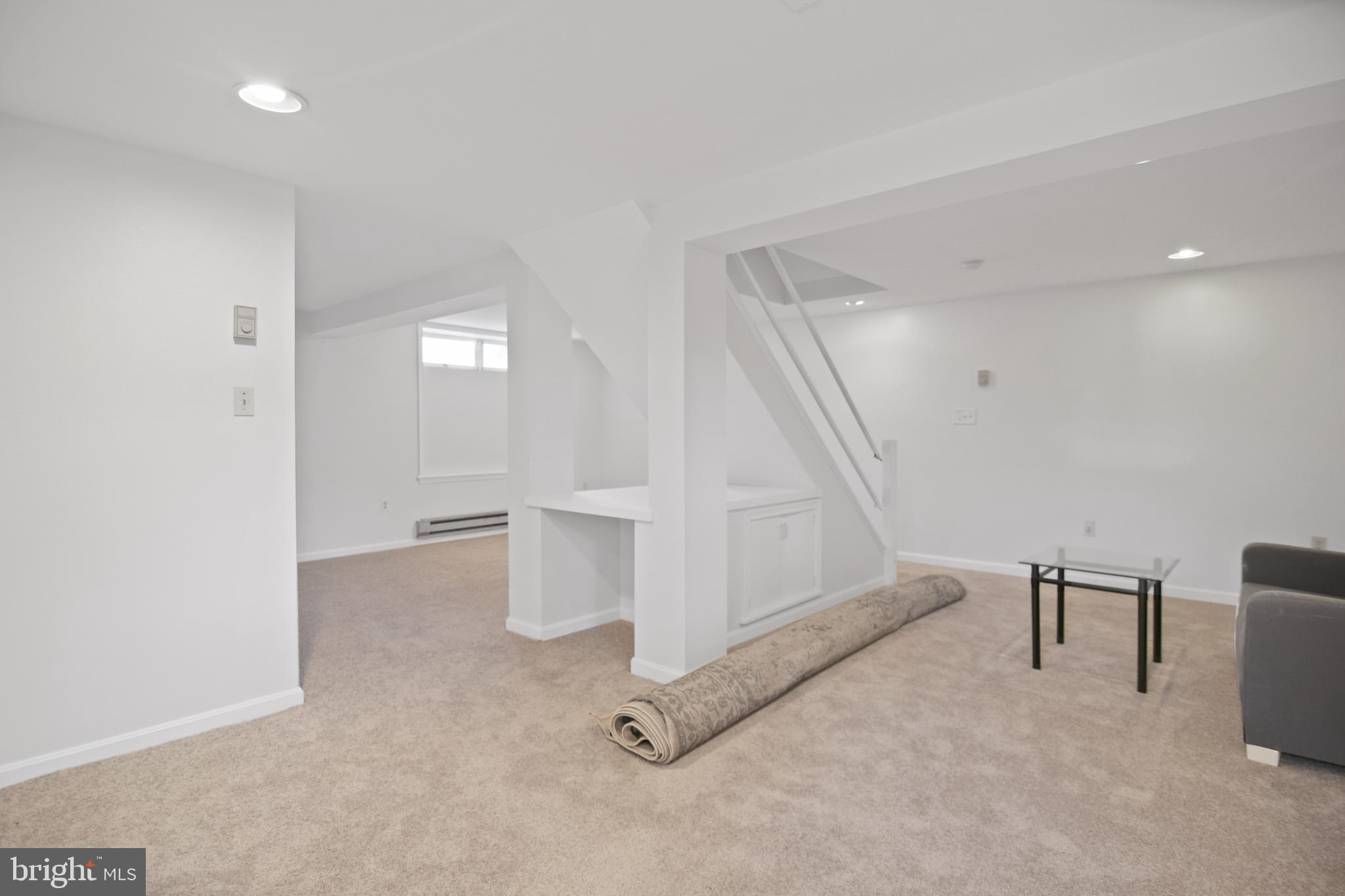 WILSHIRE - Residential Lease