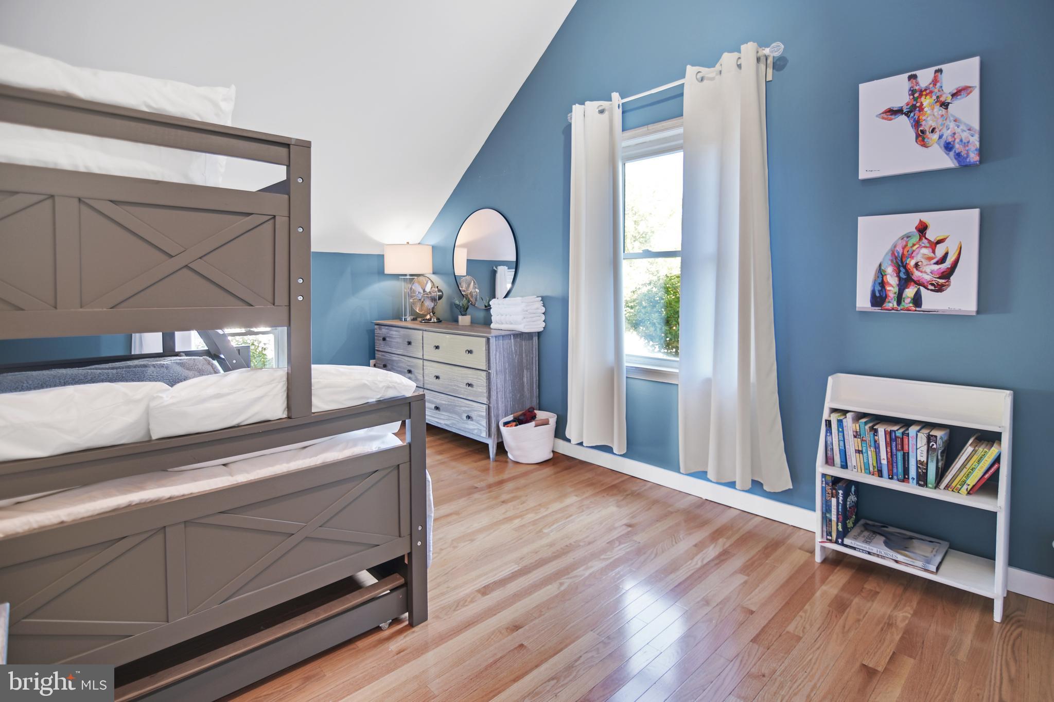 WILSHIRE - Residential Lease