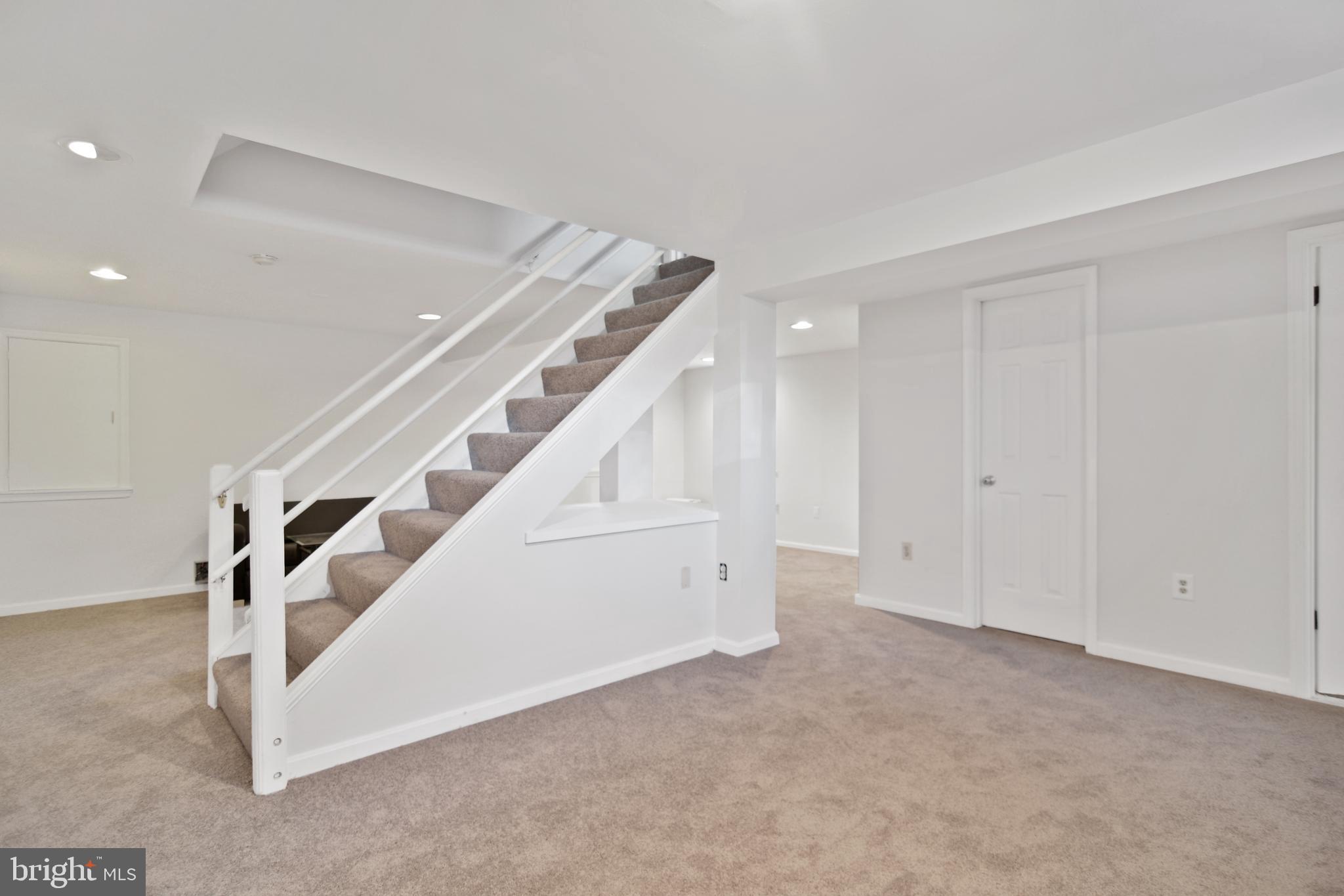 WILSHIRE - Residential Lease