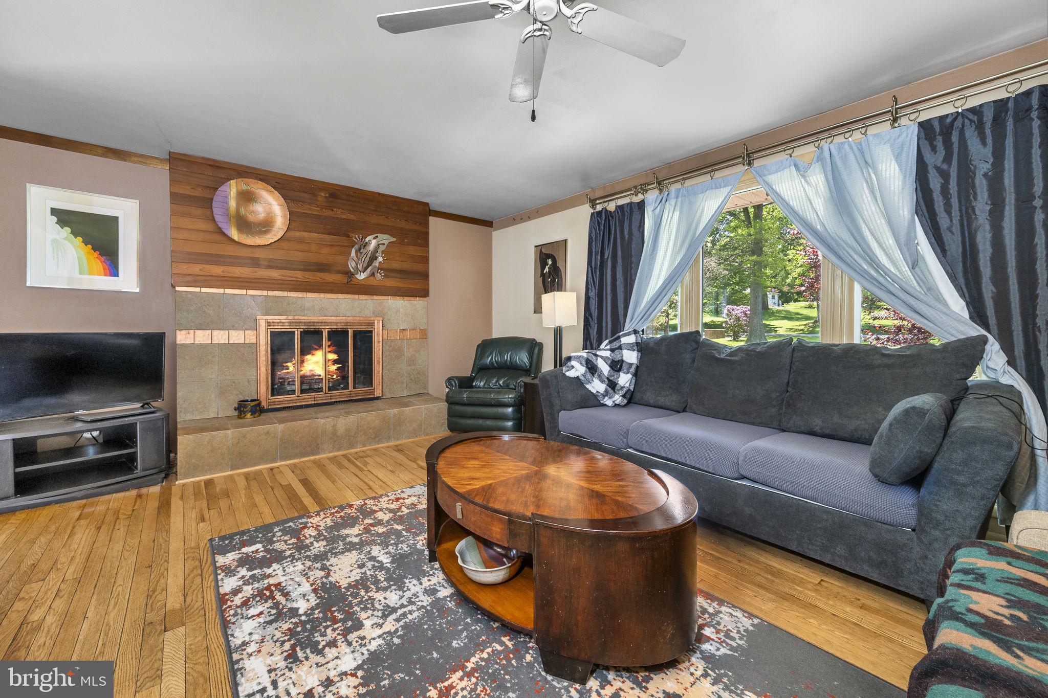 THORNBURY ESTATES - Residential