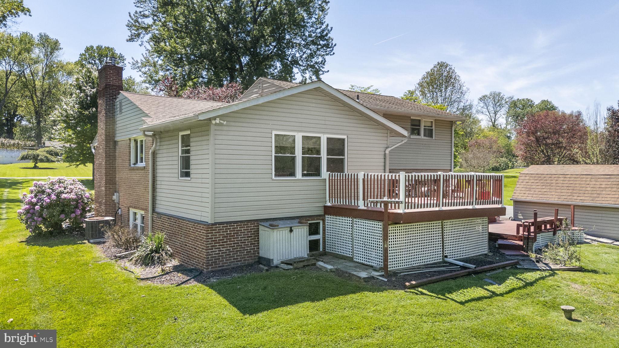 THORNBURY ESTATES - Residential