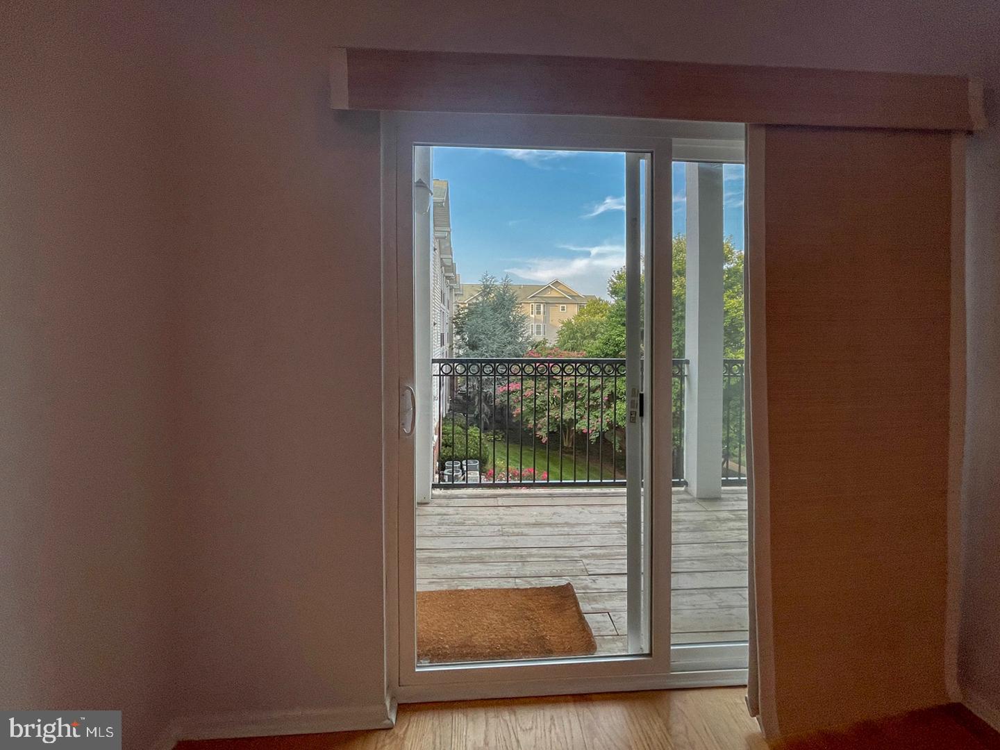 GATES OF MCLEAN - Residential