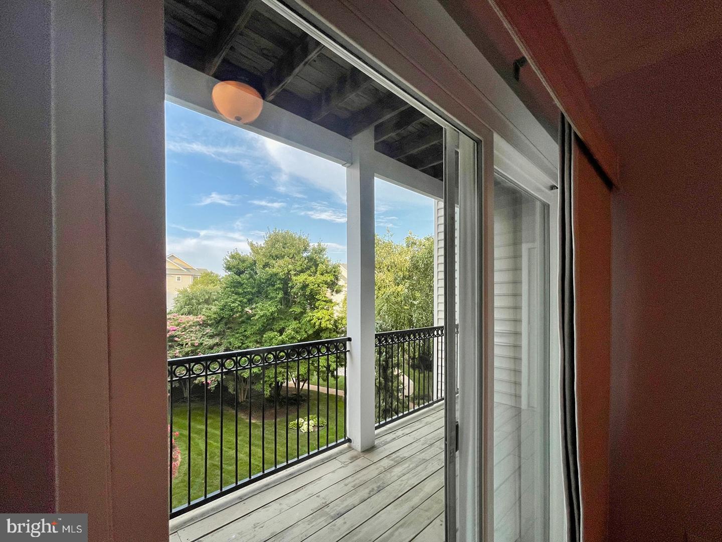 GATES OF MCLEAN - Residential