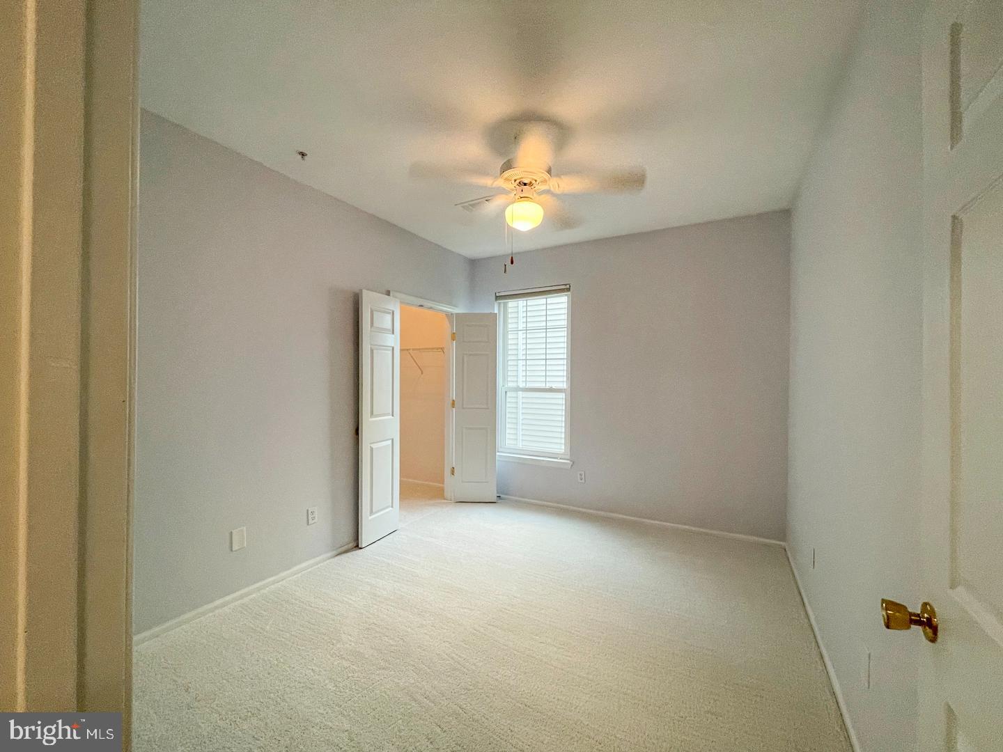 GATES OF MCLEAN - Residential