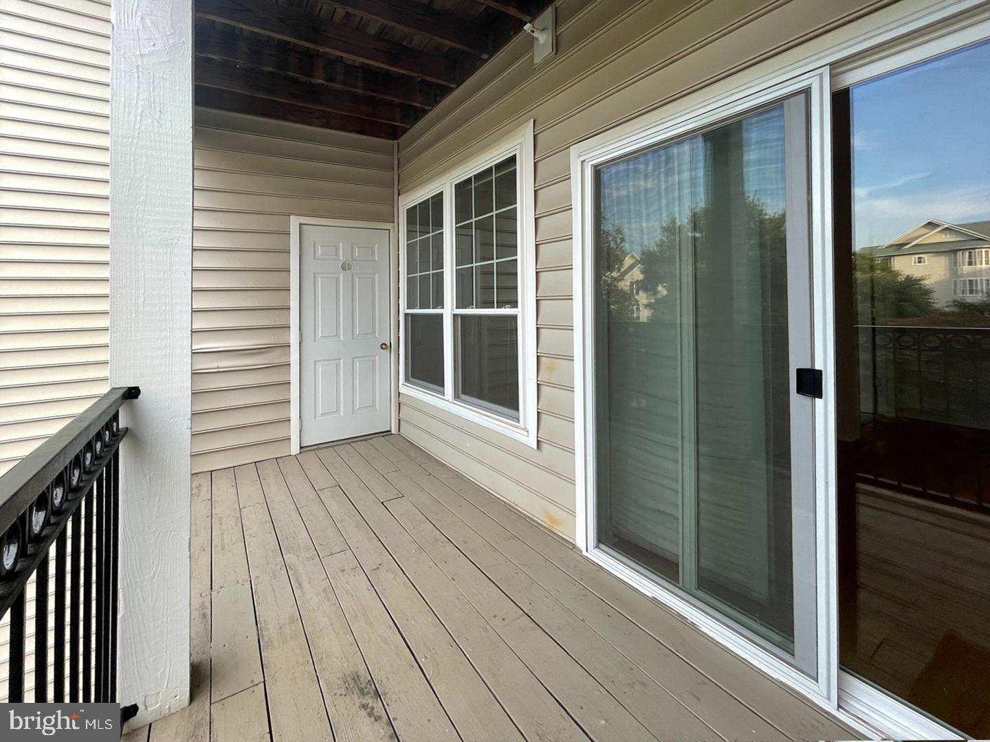 GATES OF MCLEAN - Residential