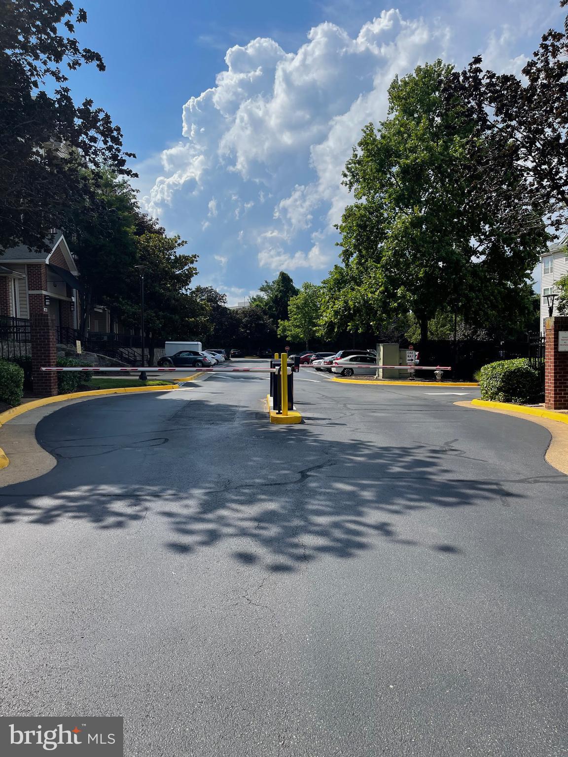 GATES OF MCLEAN - Residential