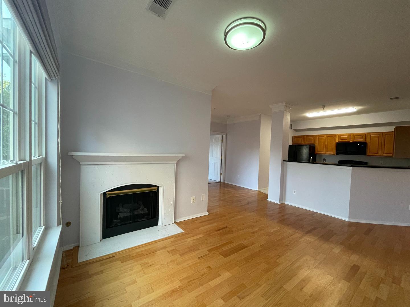 GATES OF MCLEAN - Residential