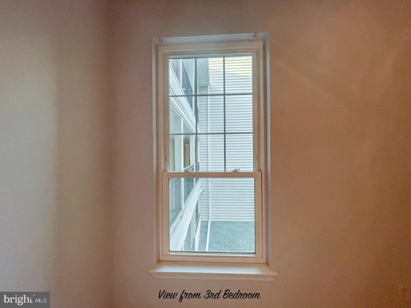 GATES OF MCLEAN - Residential