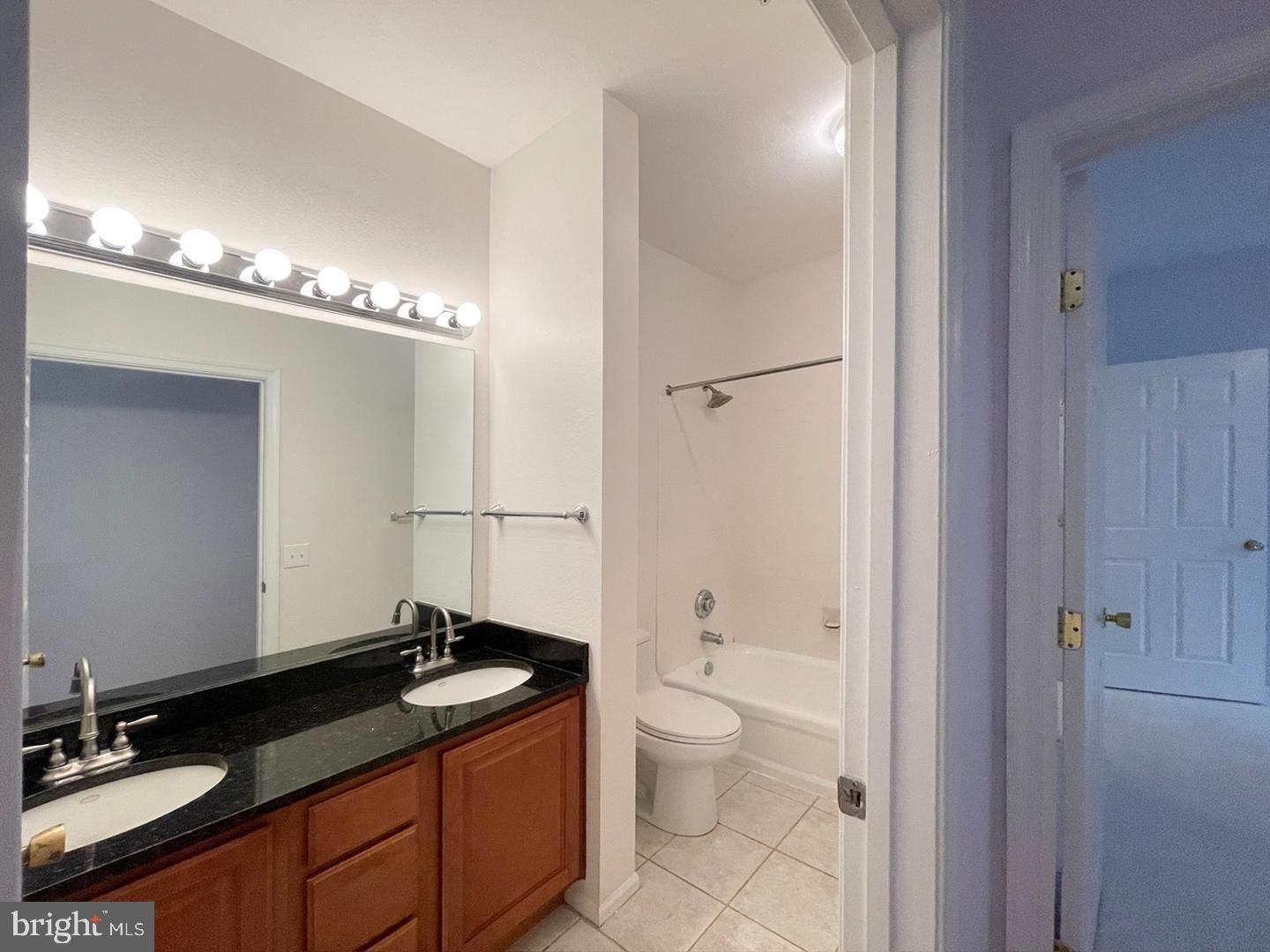 GATES OF MCLEAN - Residential