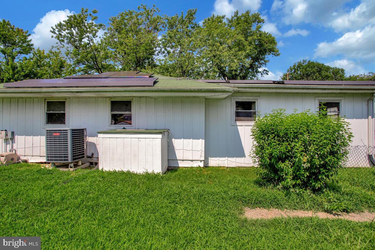 SAUNDERS POINT - Residential