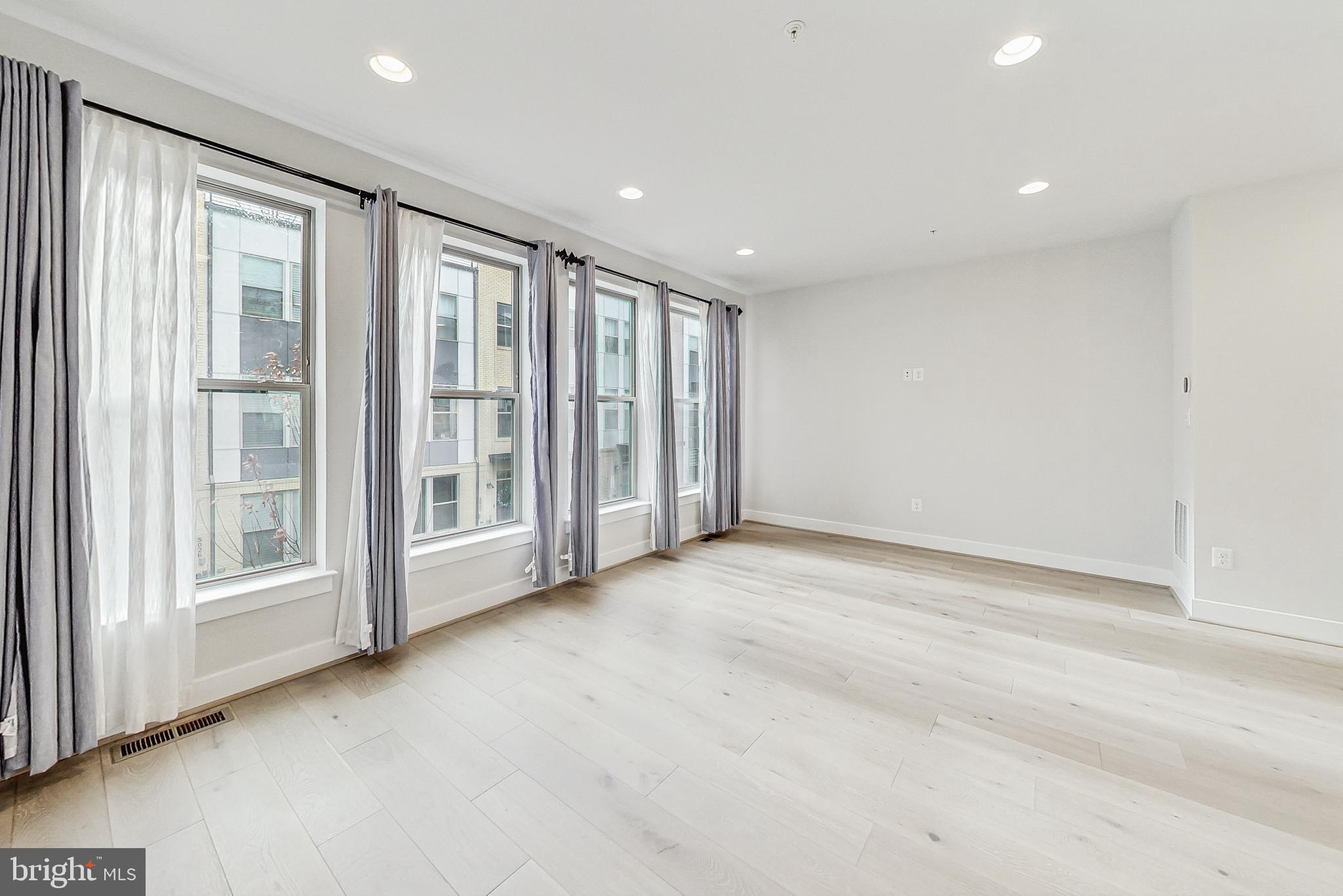 RANDOLPH FARMS - Residential