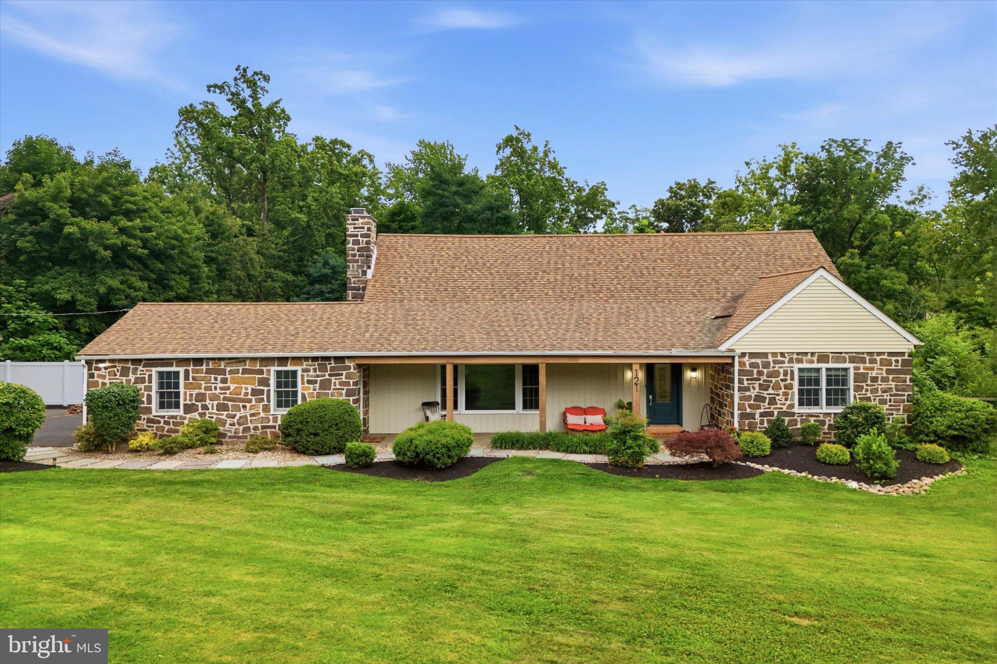 121 GWYNEDD MANOR ROAD
