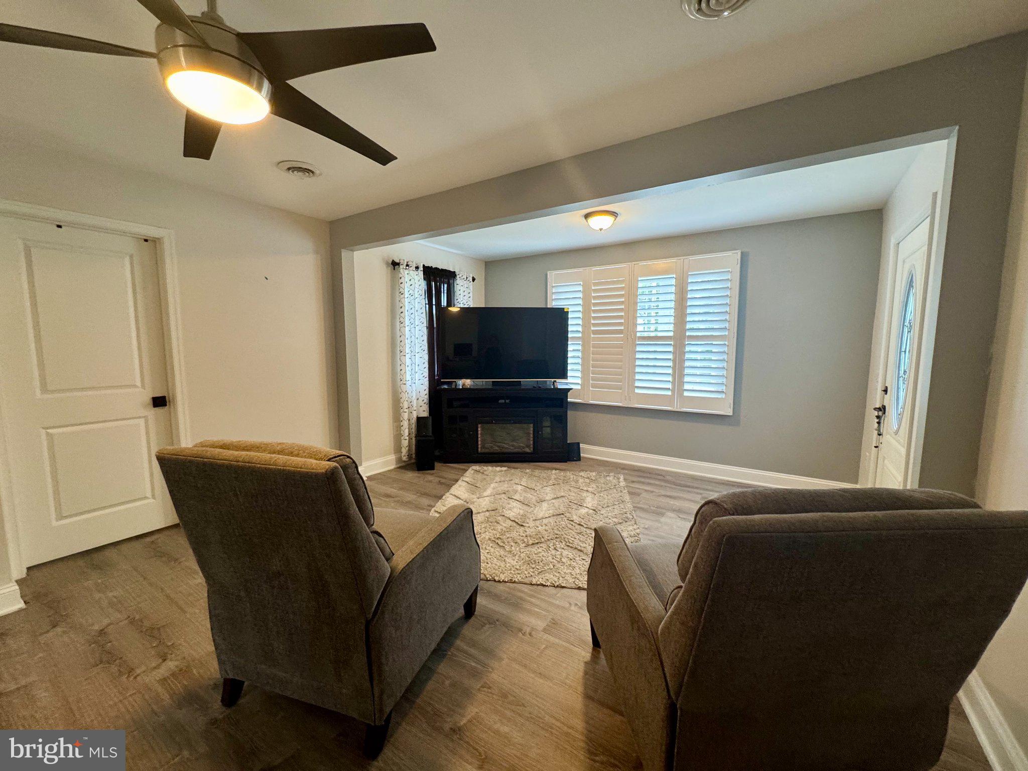 1252 GENERALS HIGHWAY