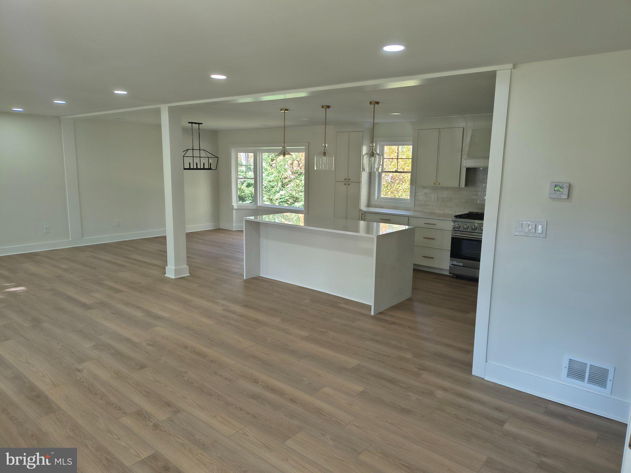 358 PRESTONFIELD LANE