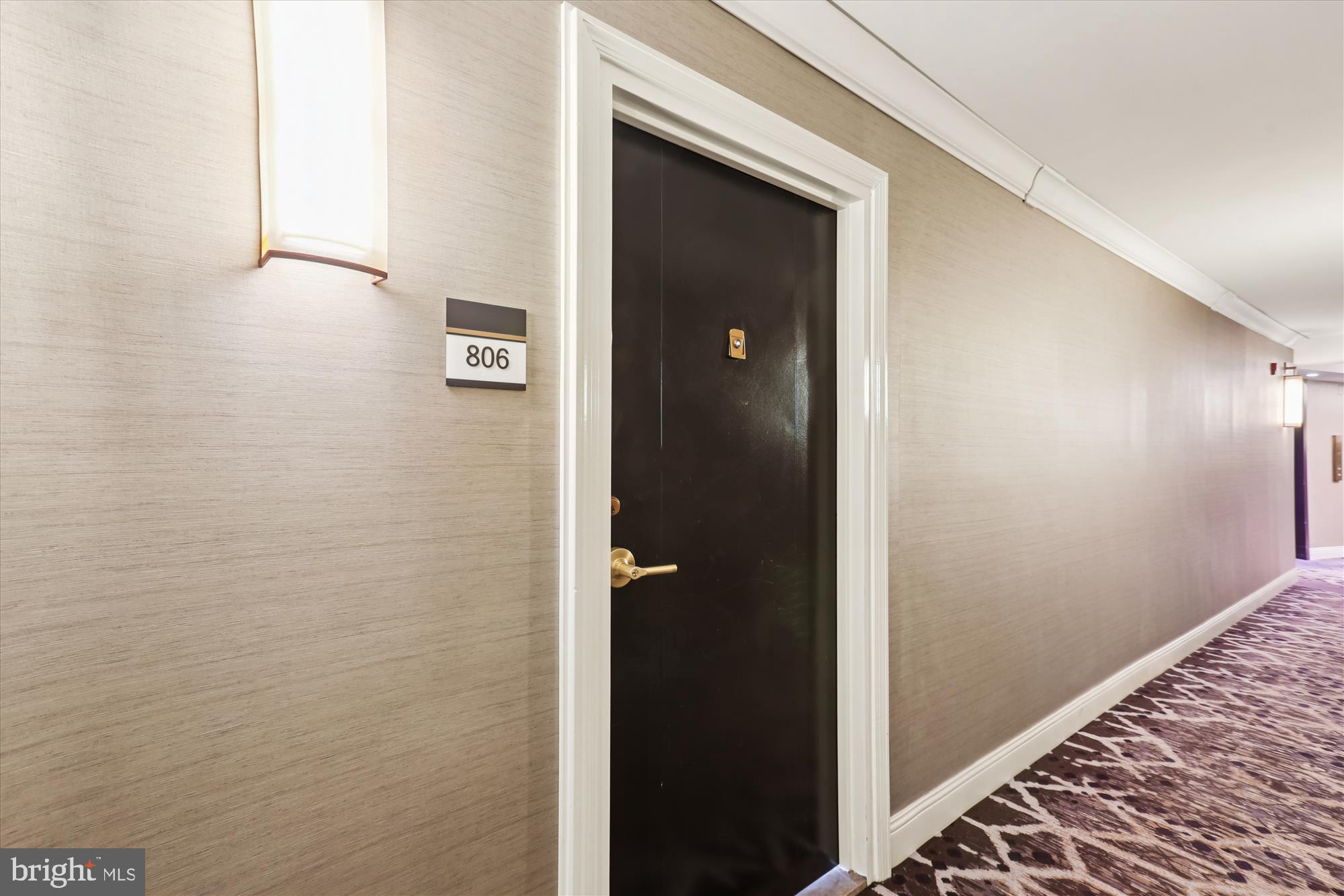 9039 SLIGO CREEK PARKWAY 806