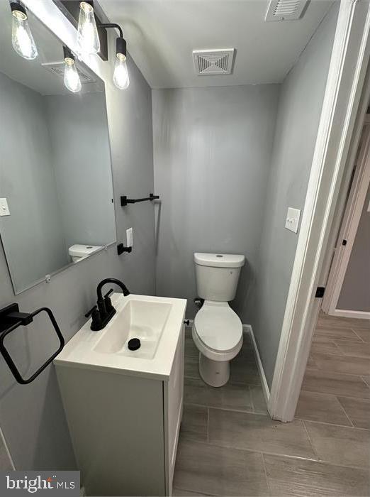 BEVERLY HILLS - Residential Lease