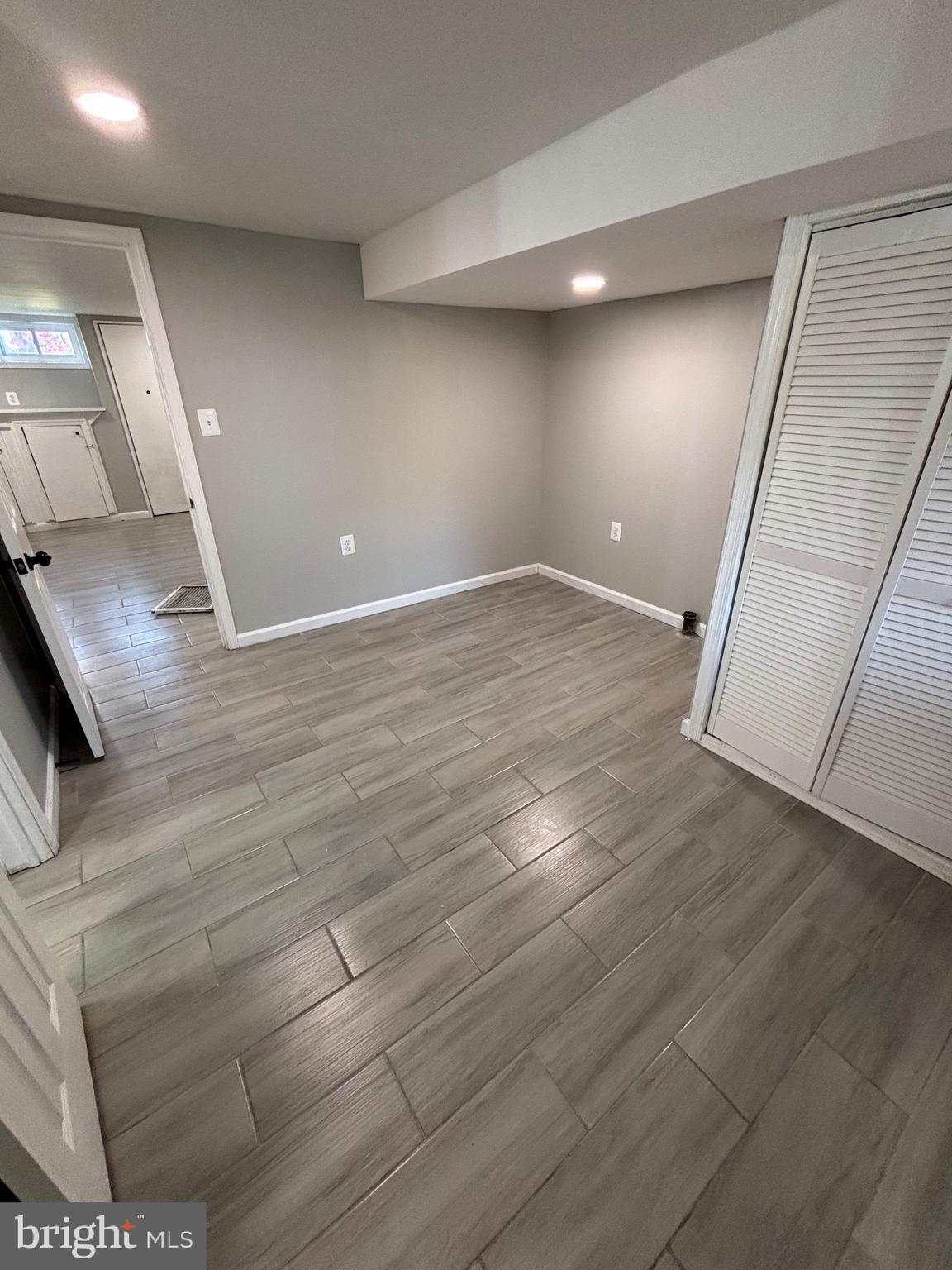 BEVERLY HILLS - Residential Lease