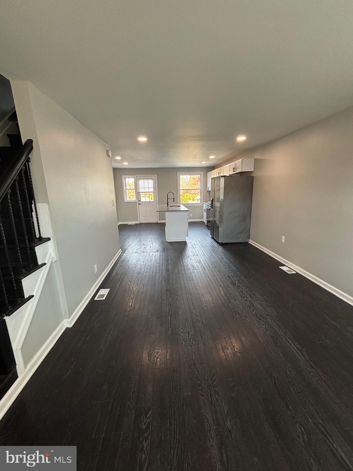 BEVERLY HILLS - Residential Lease