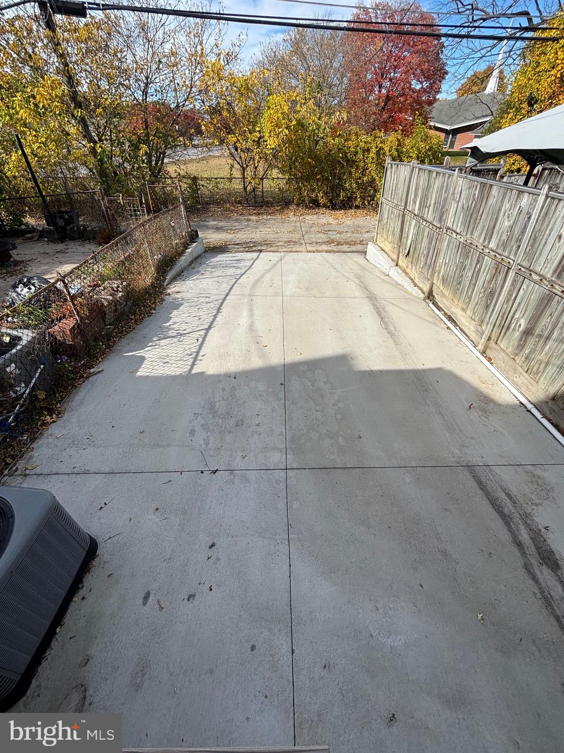 BEVERLY HILLS - Residential Lease