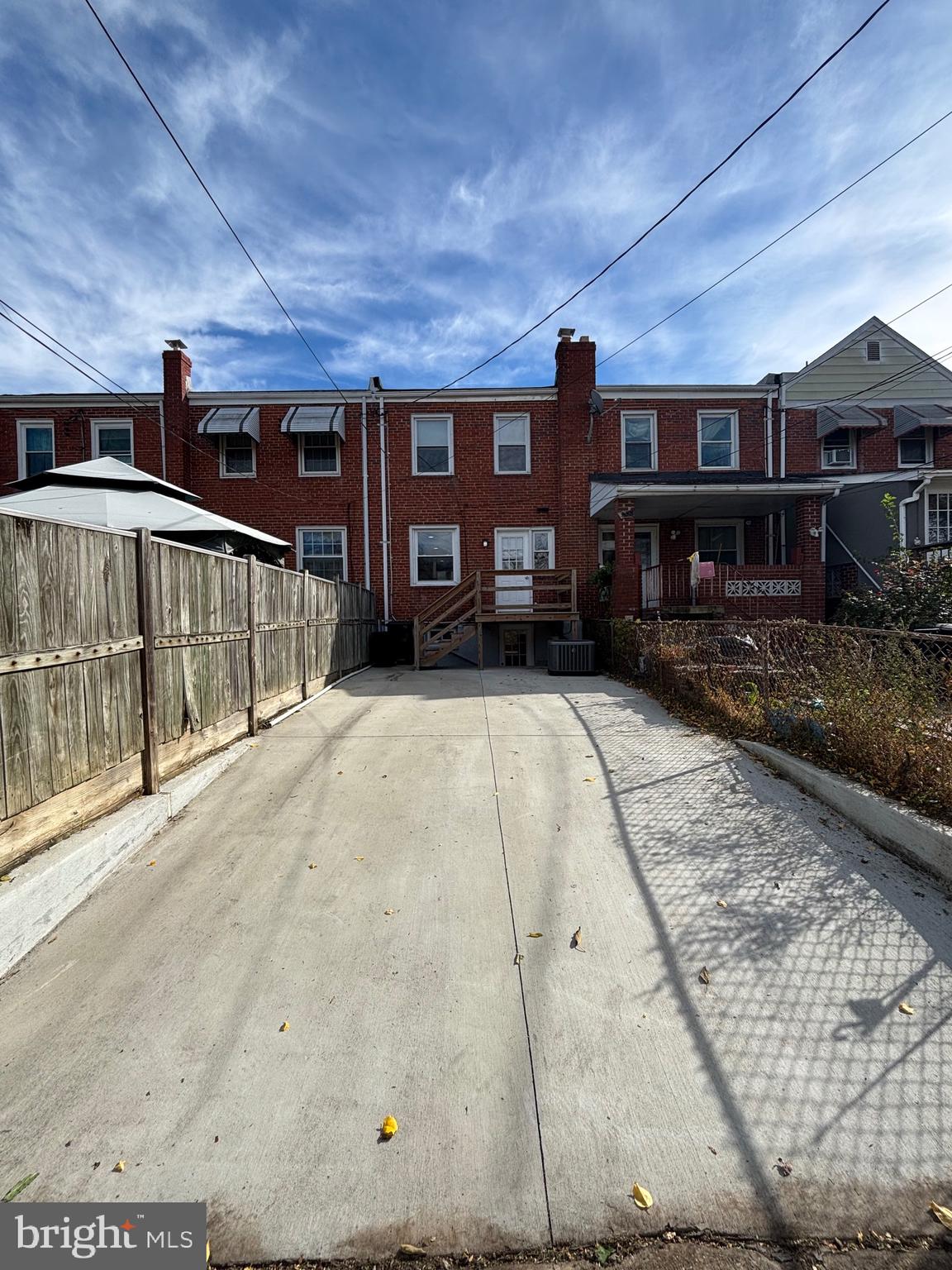 BEVERLY HILLS - Residential Lease