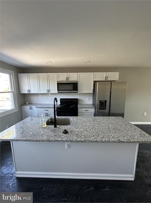 BEVERLY HILLS - Residential Lease