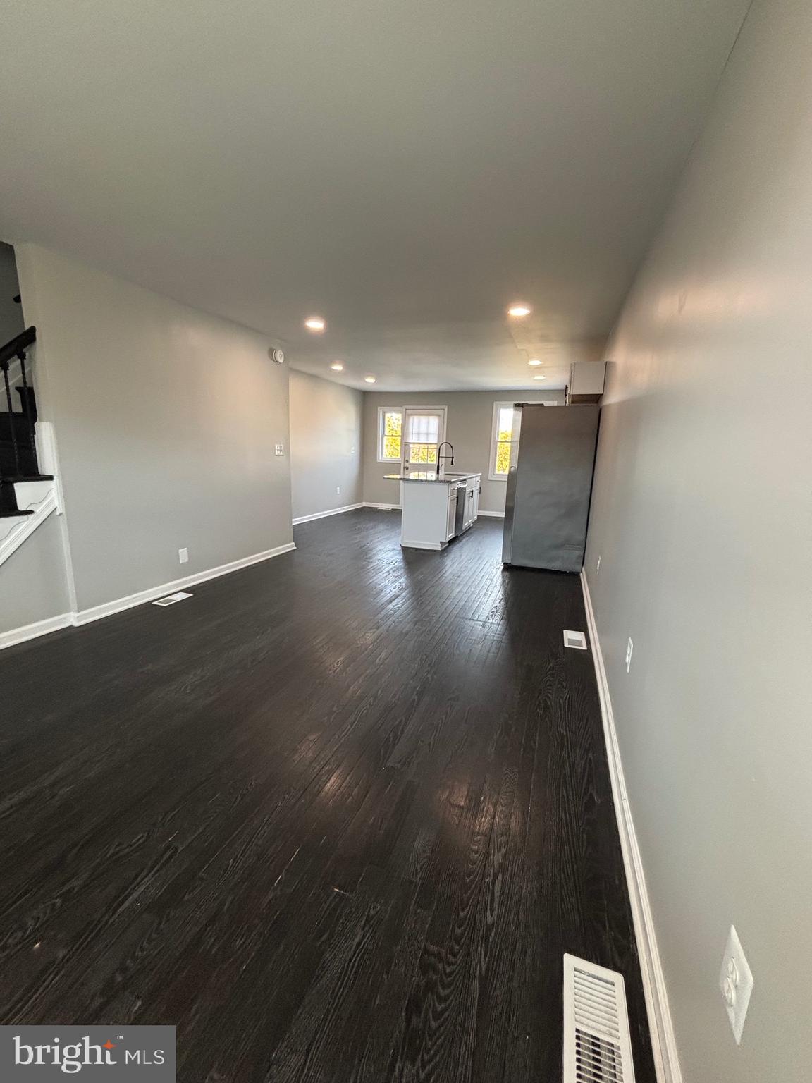 BEVERLY HILLS - Residential Lease