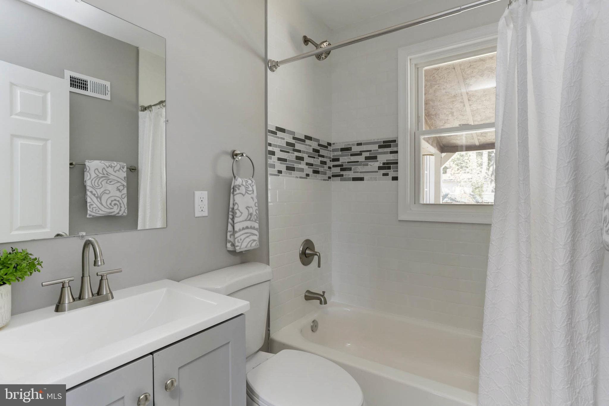 EASTERN TERRACE - Residential