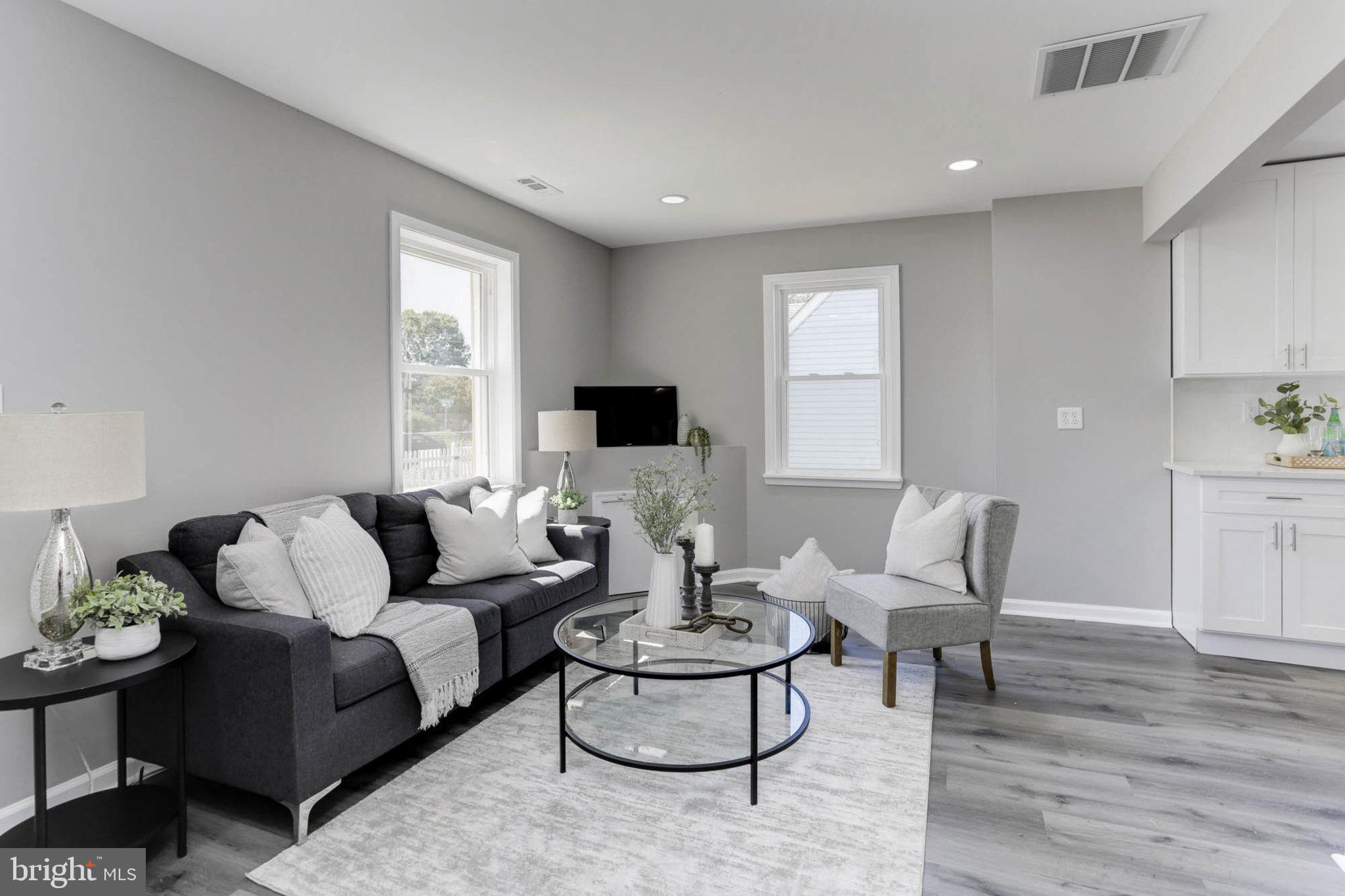 EASTERN TERRACE - Residential