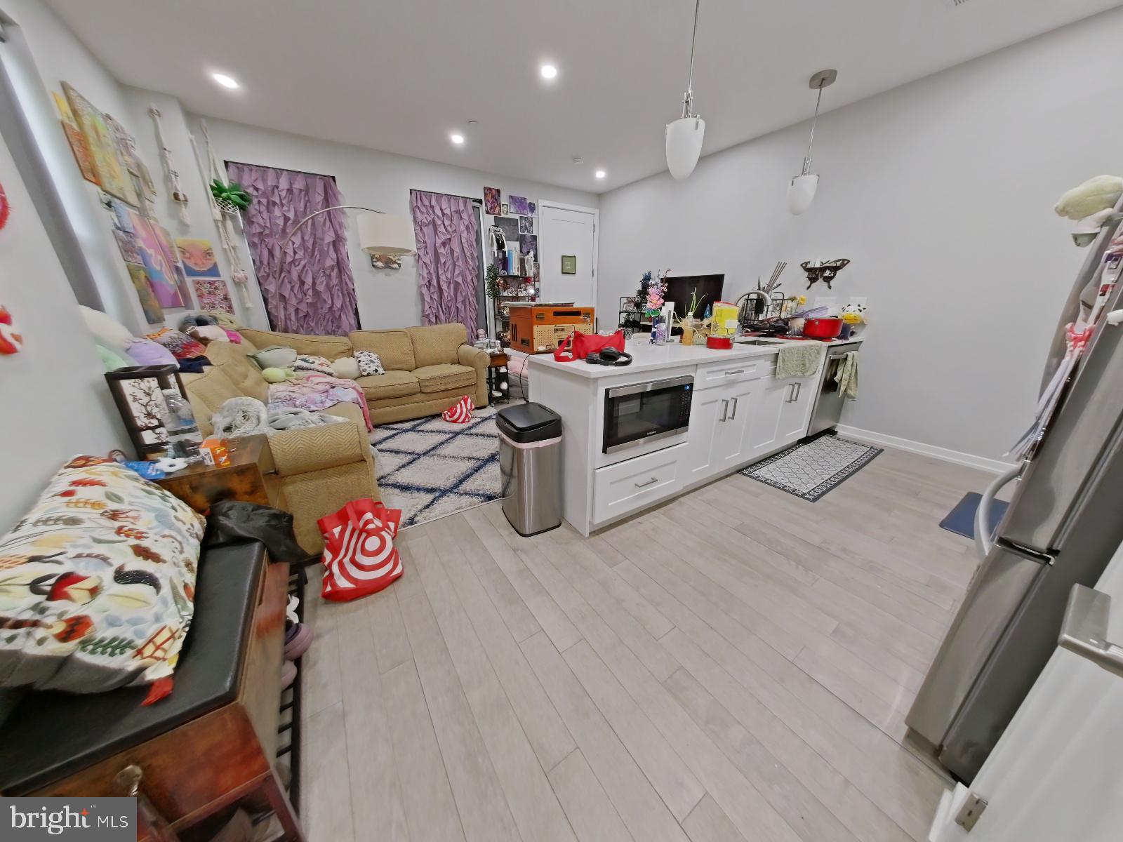 FRANCISVILLE - Residential Income