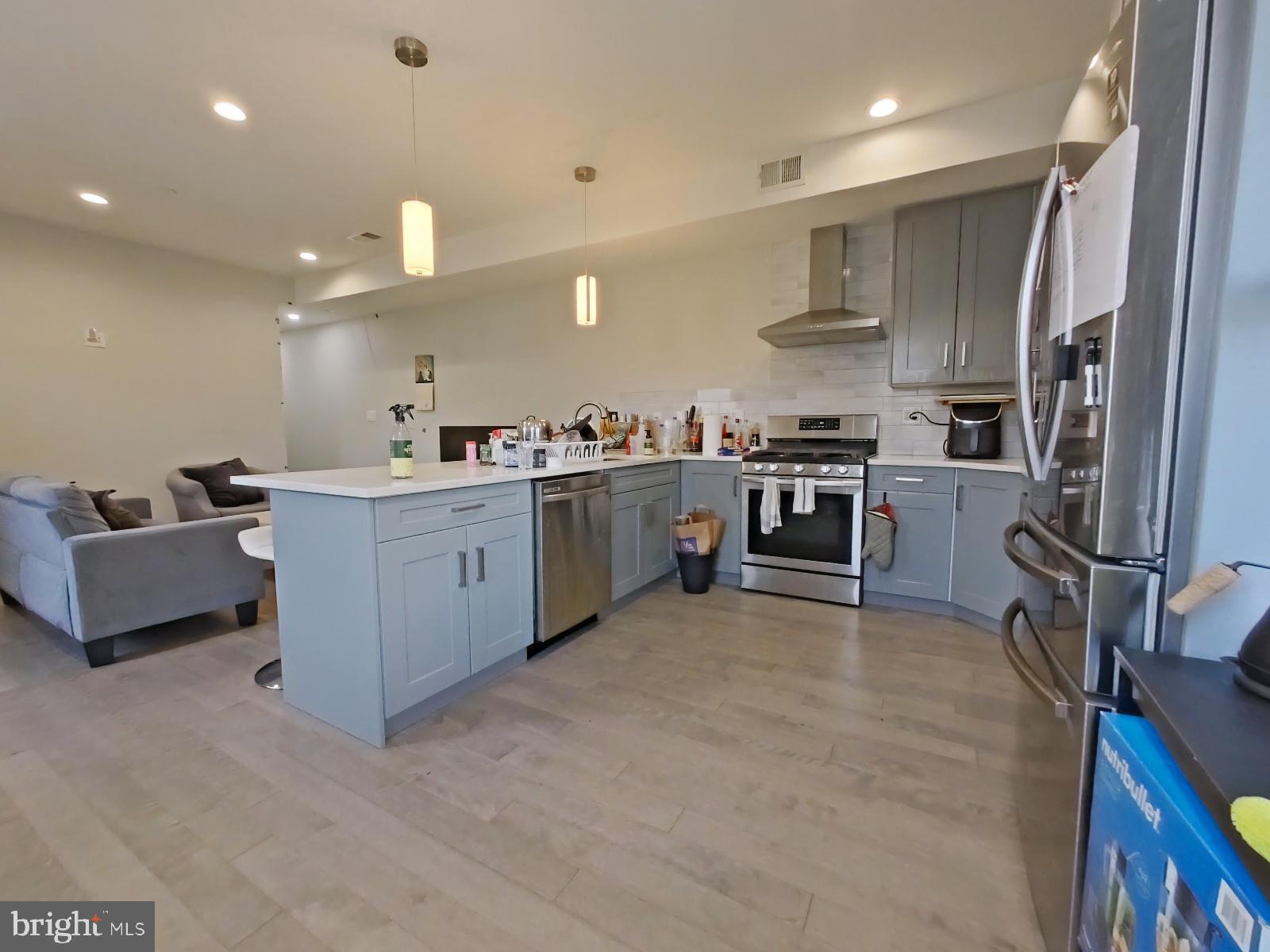 FRANCISVILLE - Residential Income