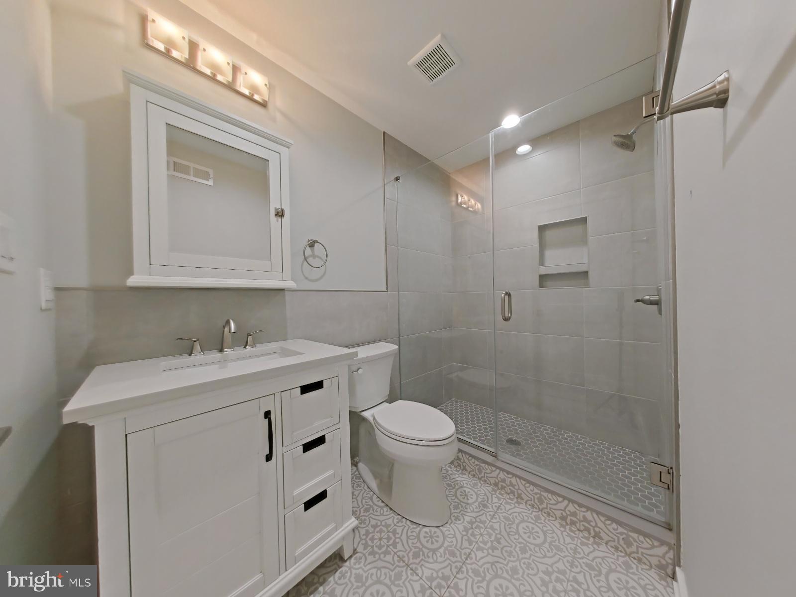 FRANCISVILLE - Residential Income