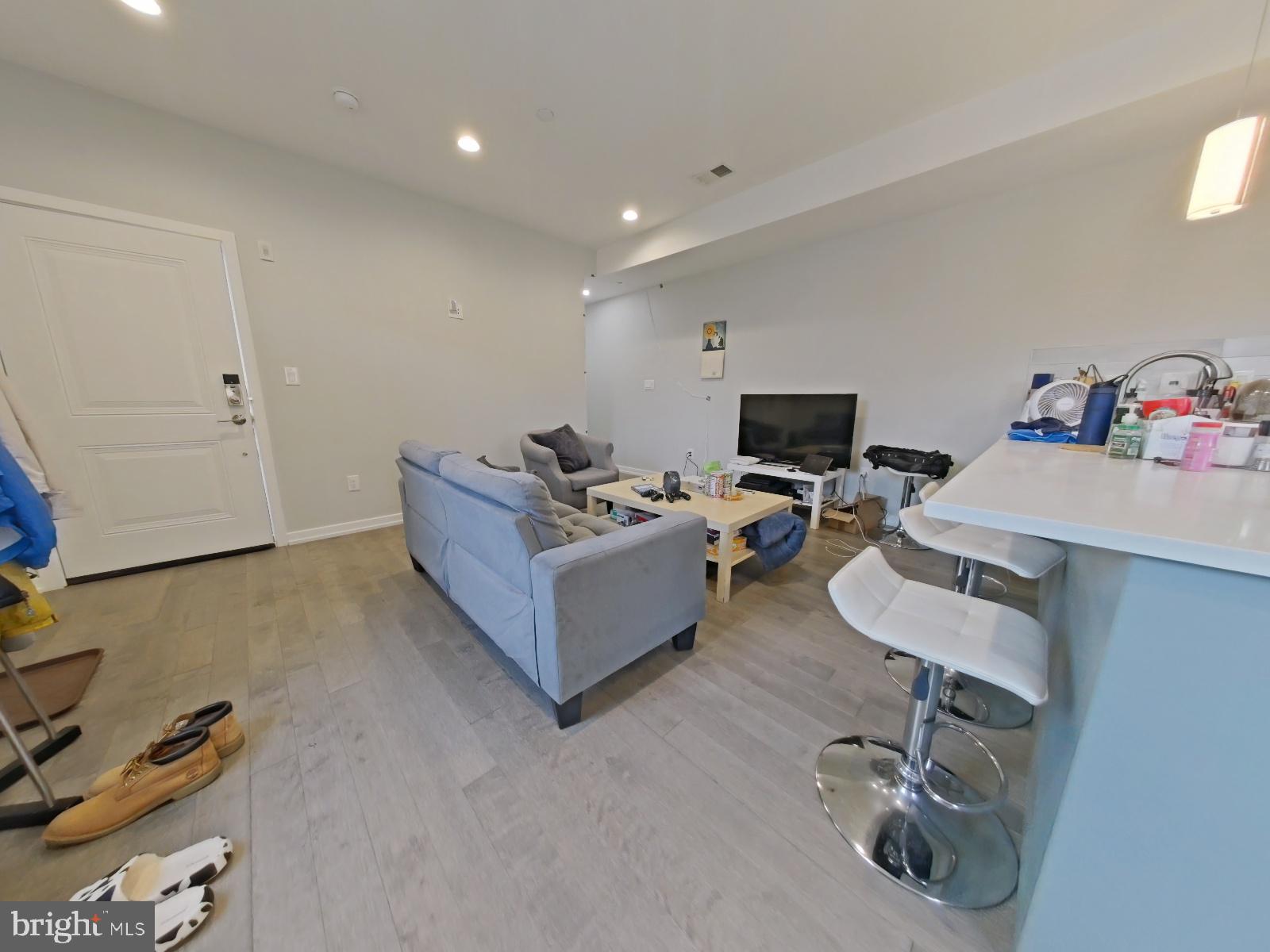 FRANCISVILLE - Residential Income