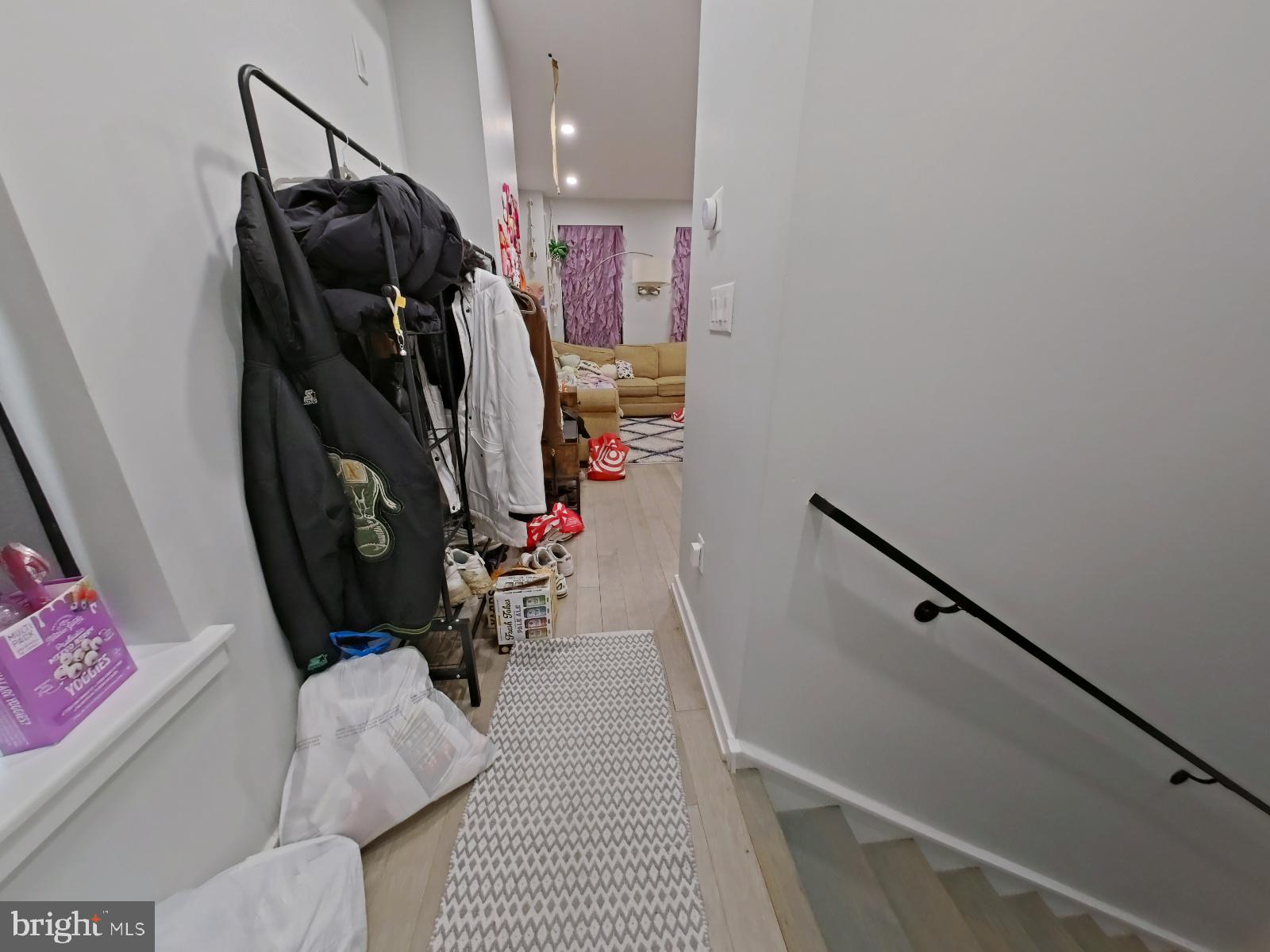 FRANCISVILLE - Residential Income