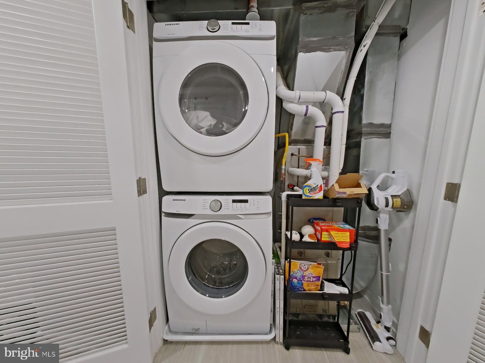 FRANCISVILLE - Residential Income