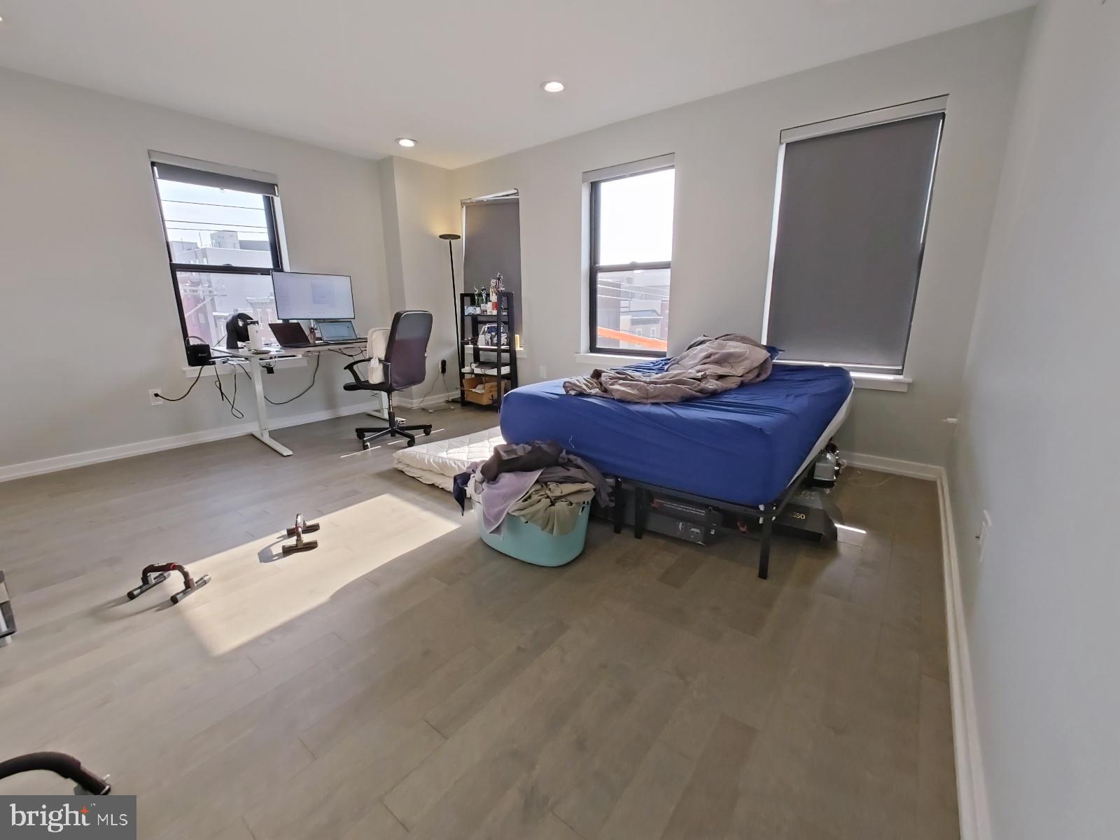 FRANCISVILLE - Residential Income