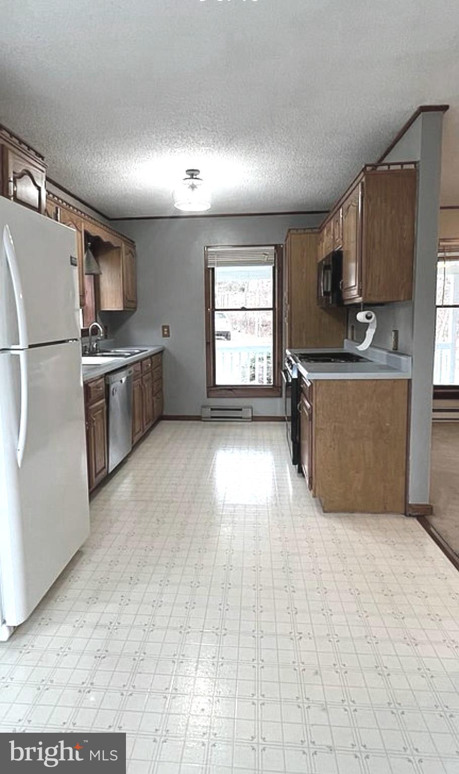 MATHIAS ESTATES - Residential