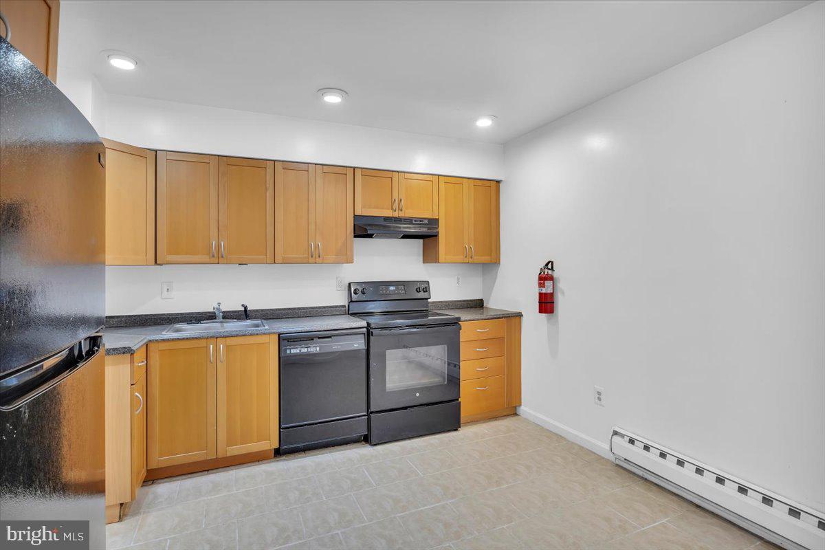 1105 BROMLEY ESTATE