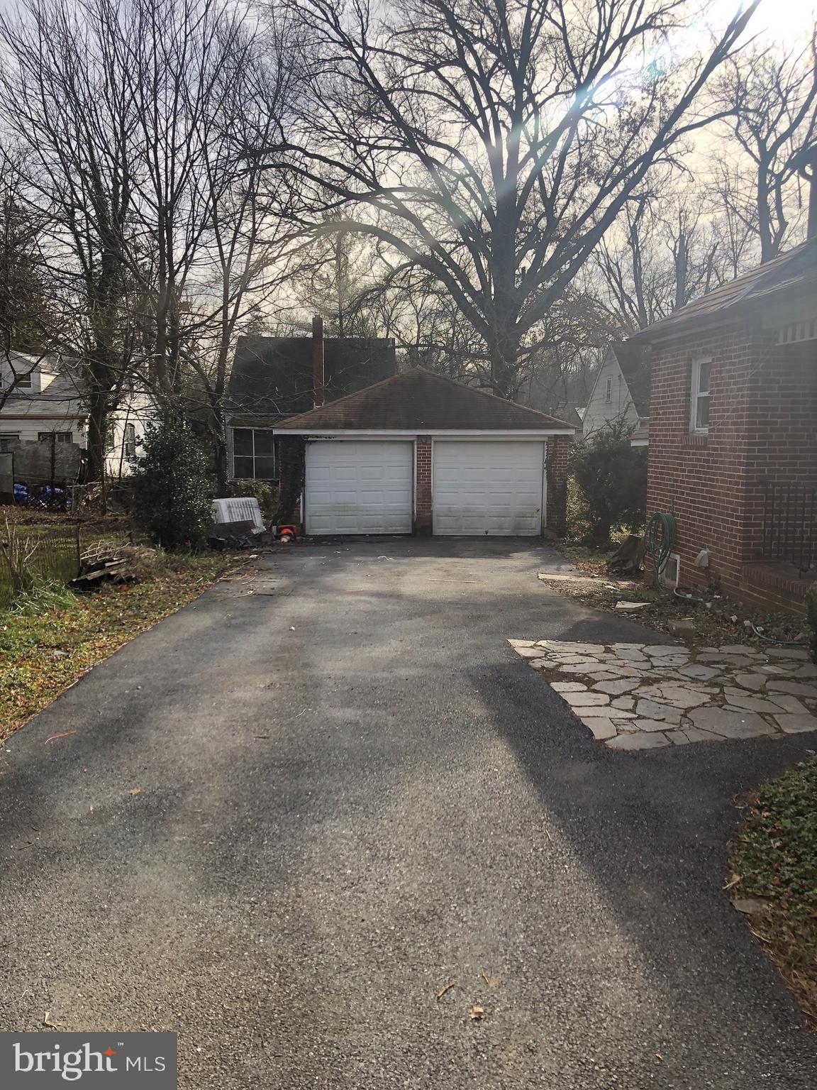 WOODLAWN - Residential