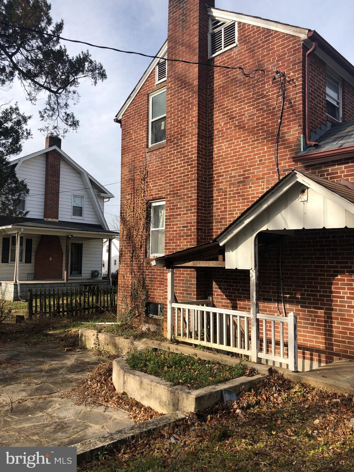 WOODLAWN - Residential