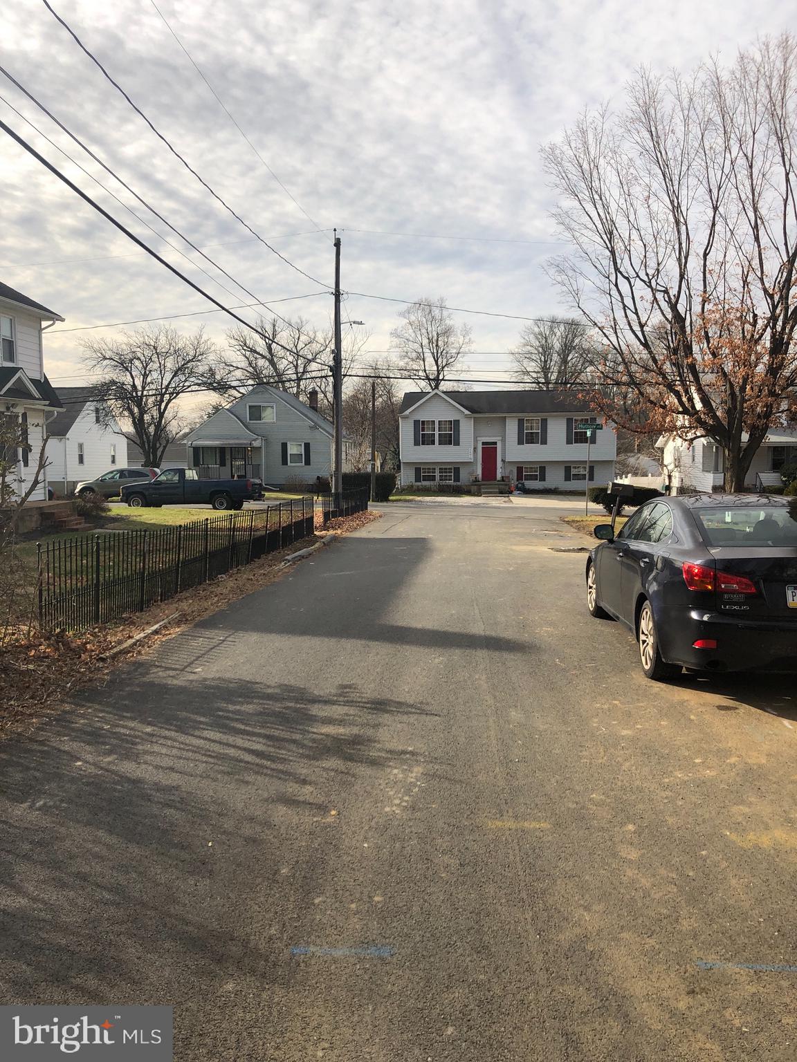 WOODLAWN - Residential