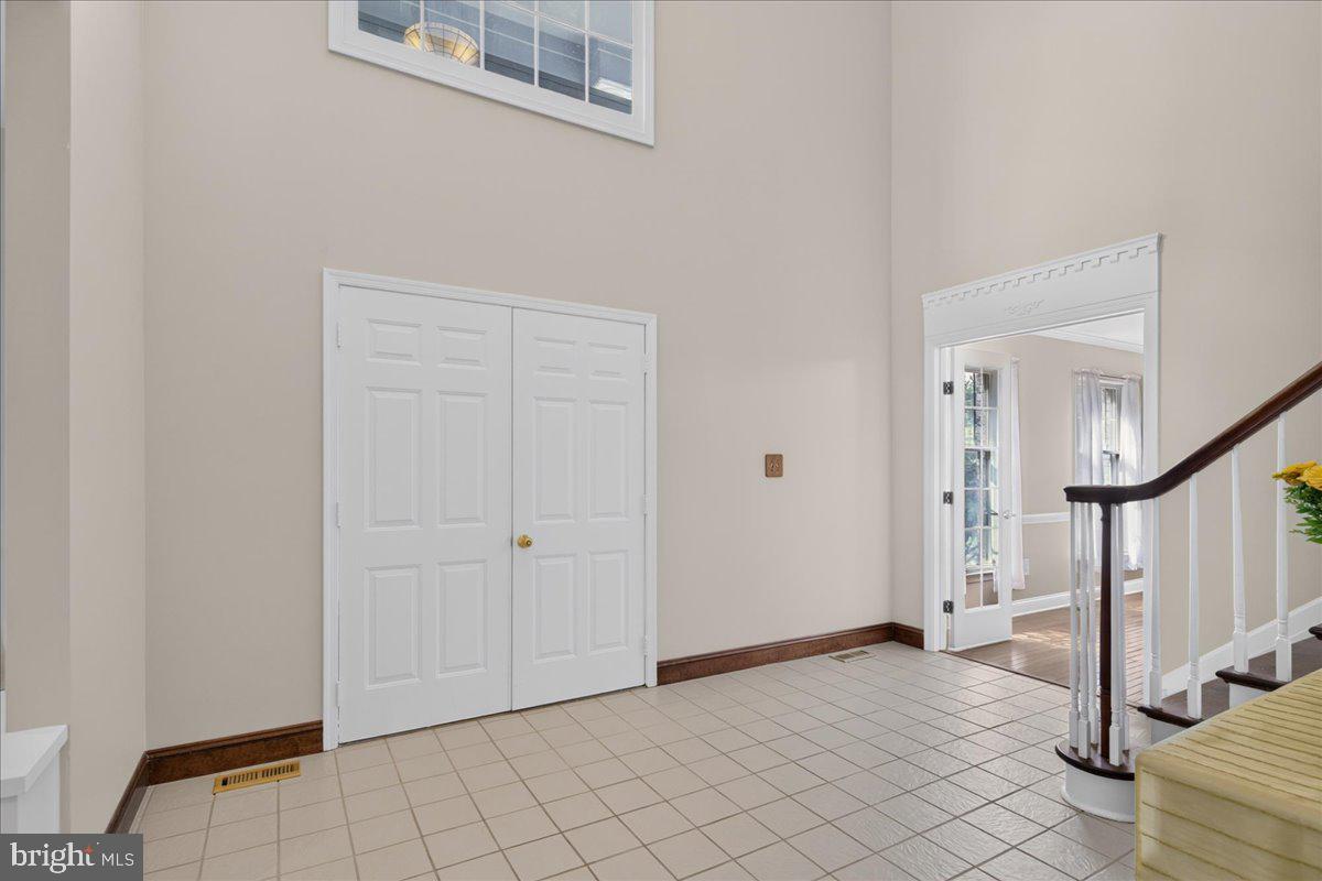 3 REDWOOD COURT